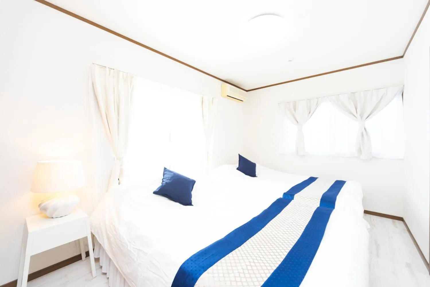 Bed in Awaji Garden House in Shinmura