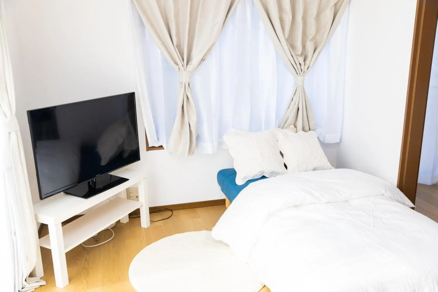 Bed in Awaji Garden House in Shinmura