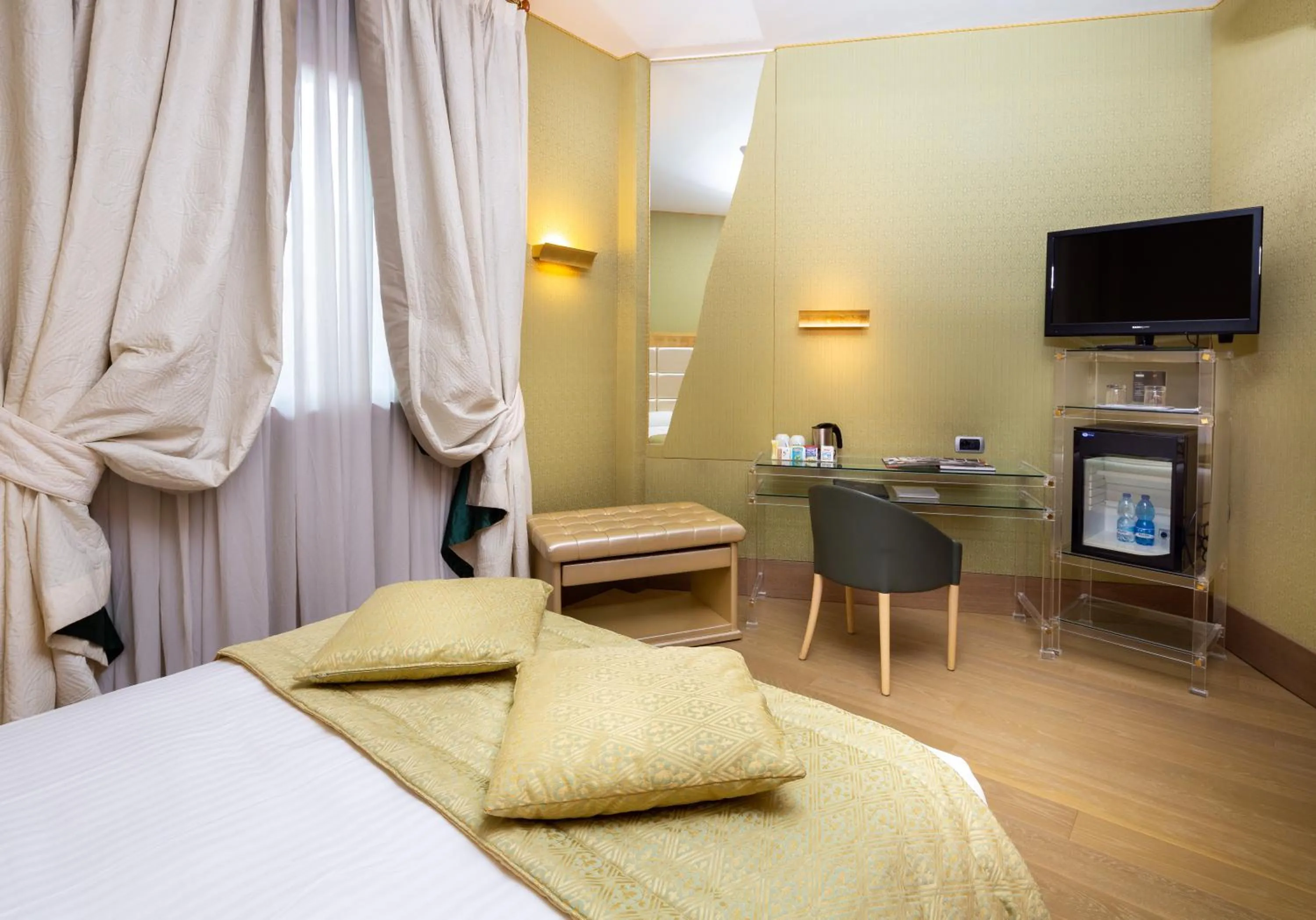 Bedroom, Bed in c-hotels Rubens