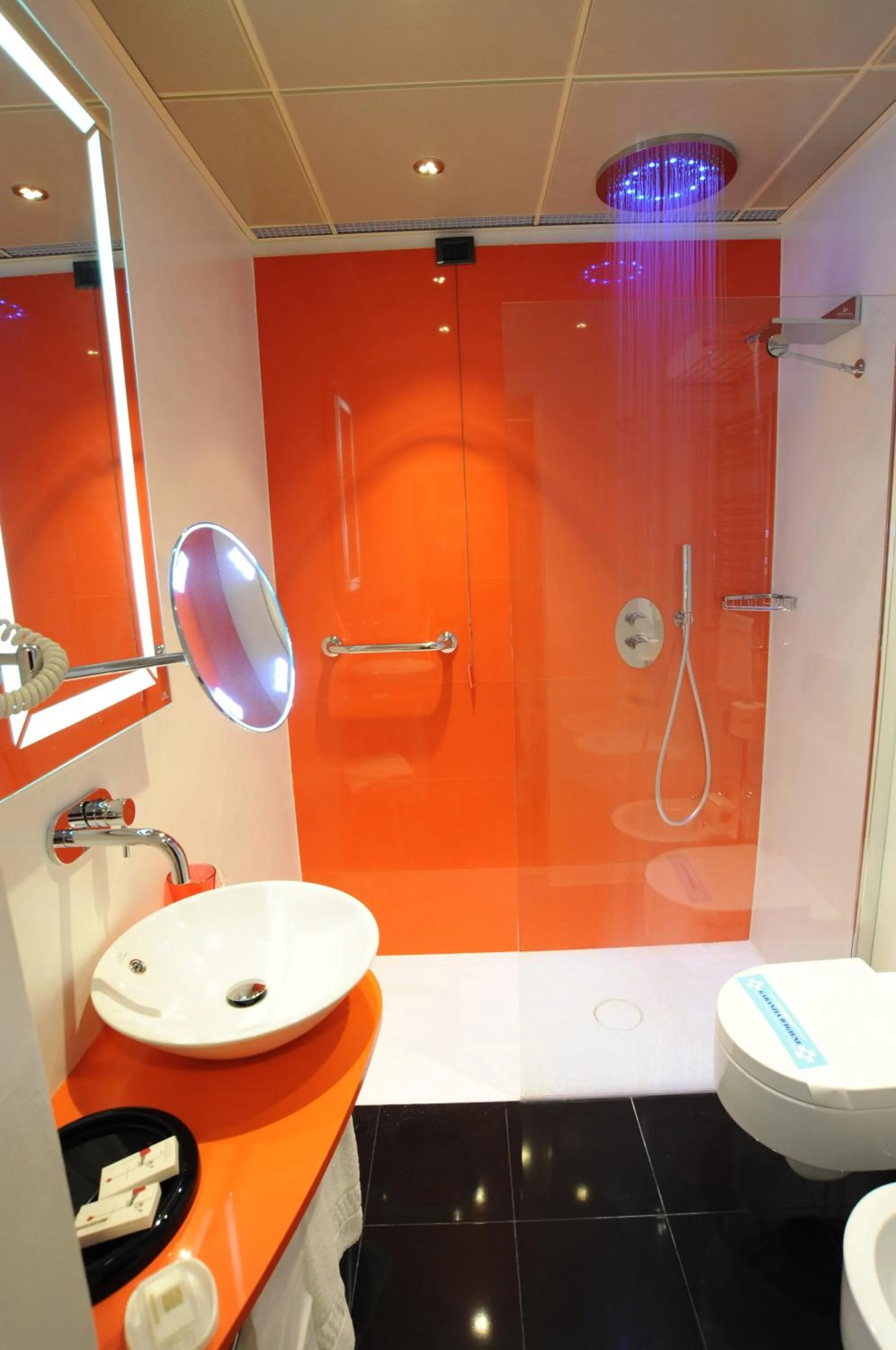 Shower in c-hotels Rubens