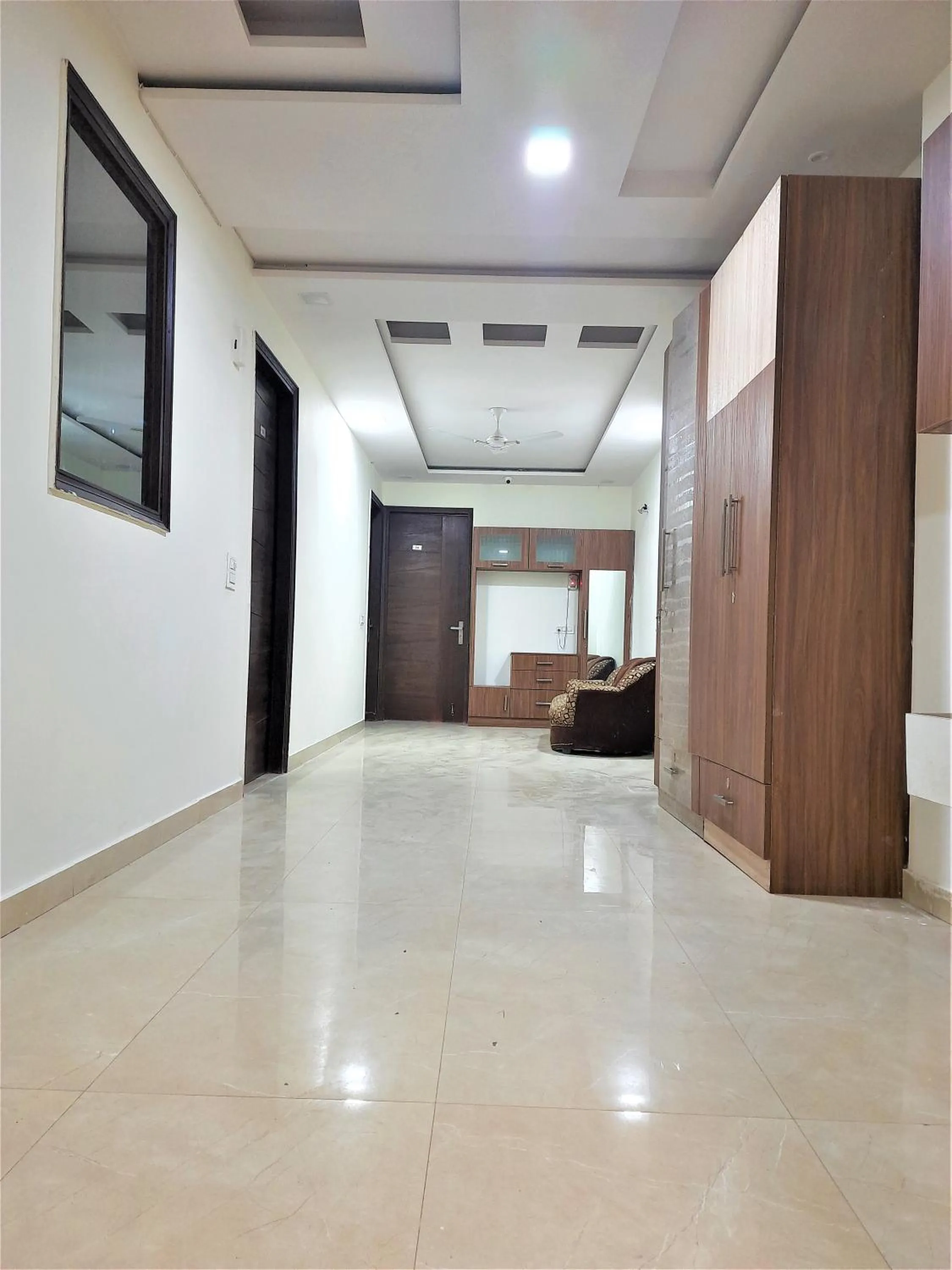 Lobby or reception in Hotel Le Heritage , Nizamudin Railway Station