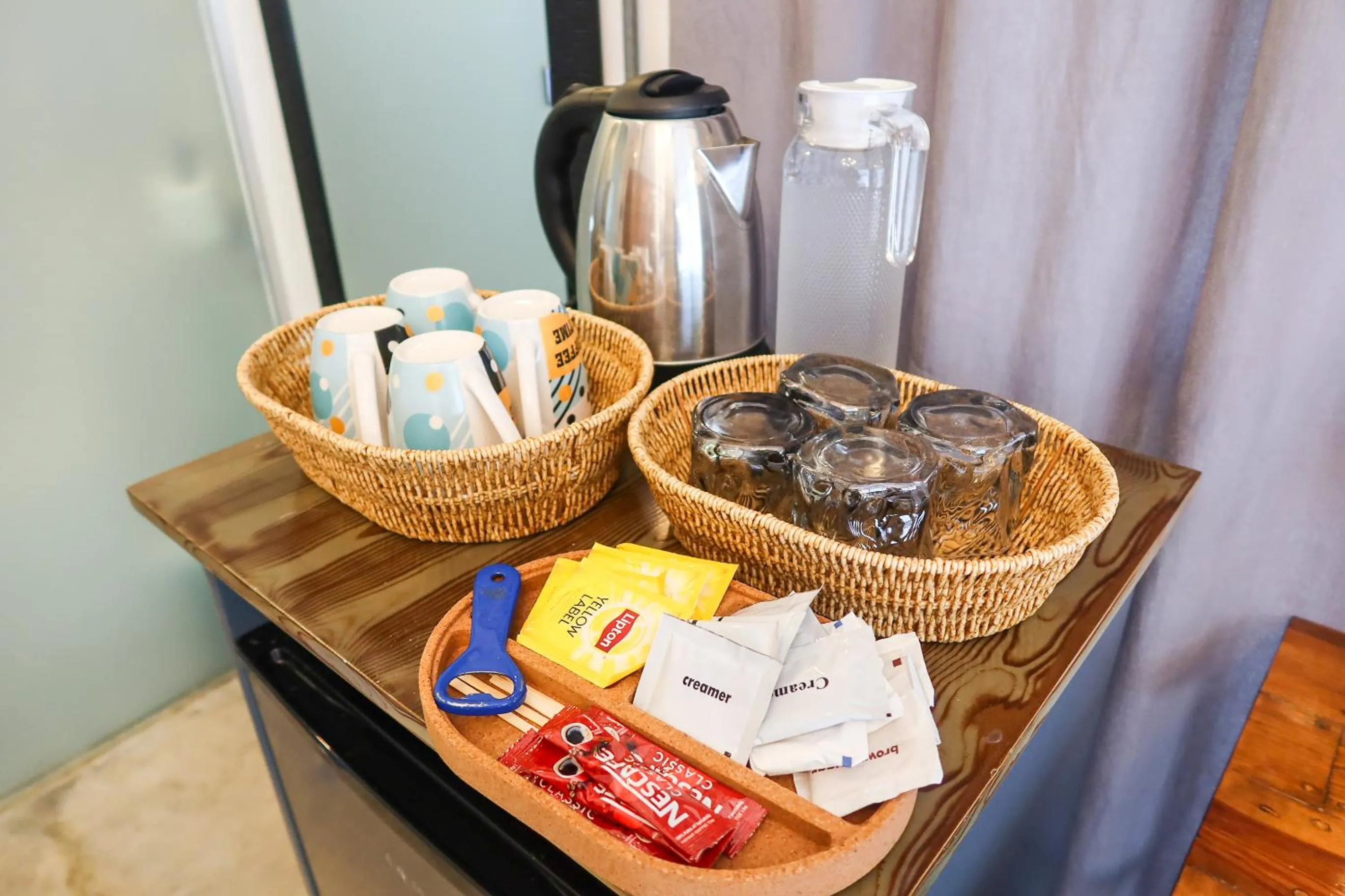 Coffee/tea facilities in AV Suites