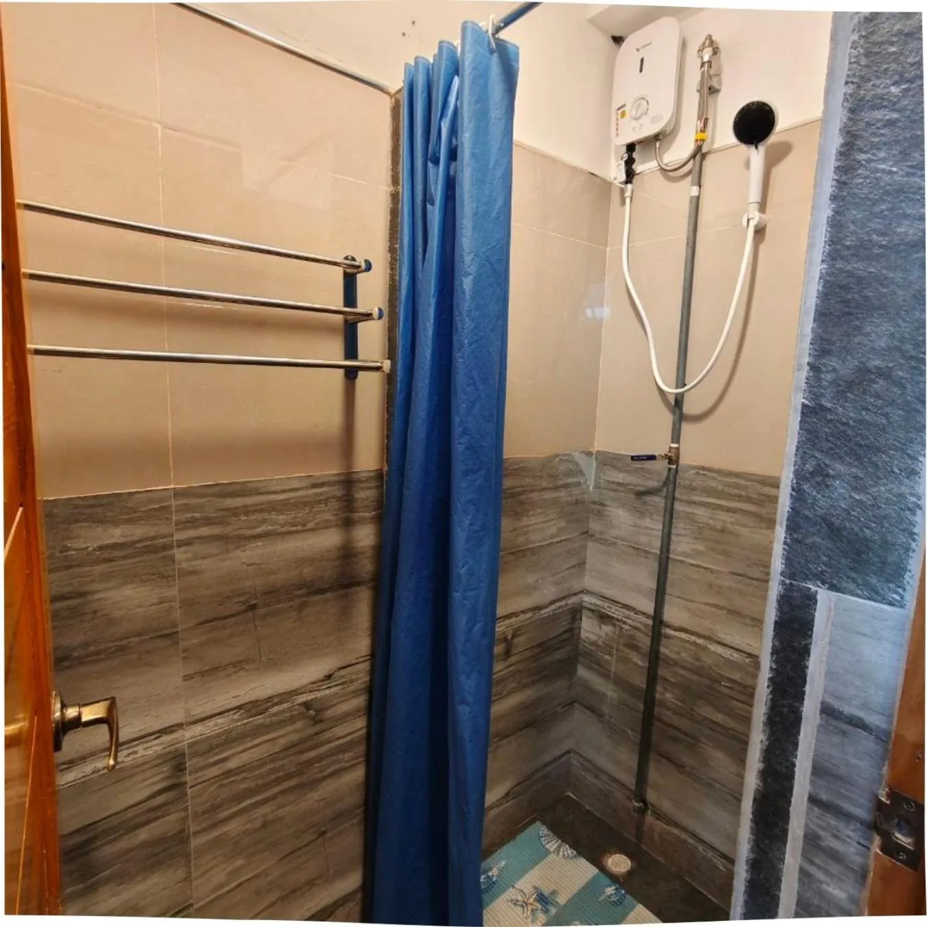 Shower in AV Suites