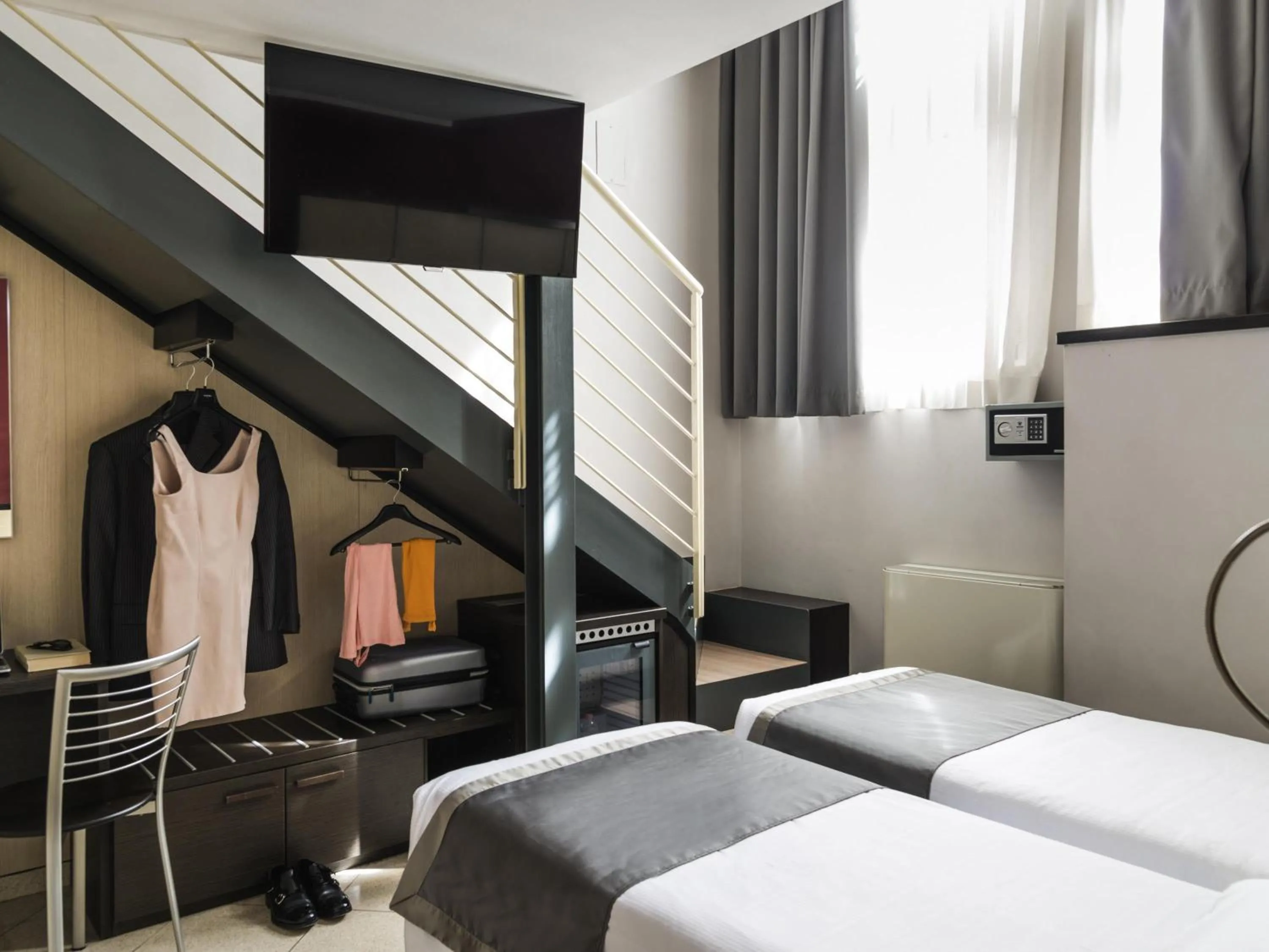 Other, Bed in Ibis Styles Milano Centro