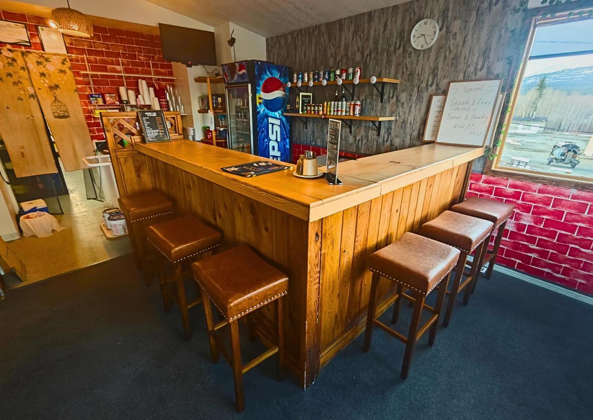 Cozy Corner Motel & Restaurant