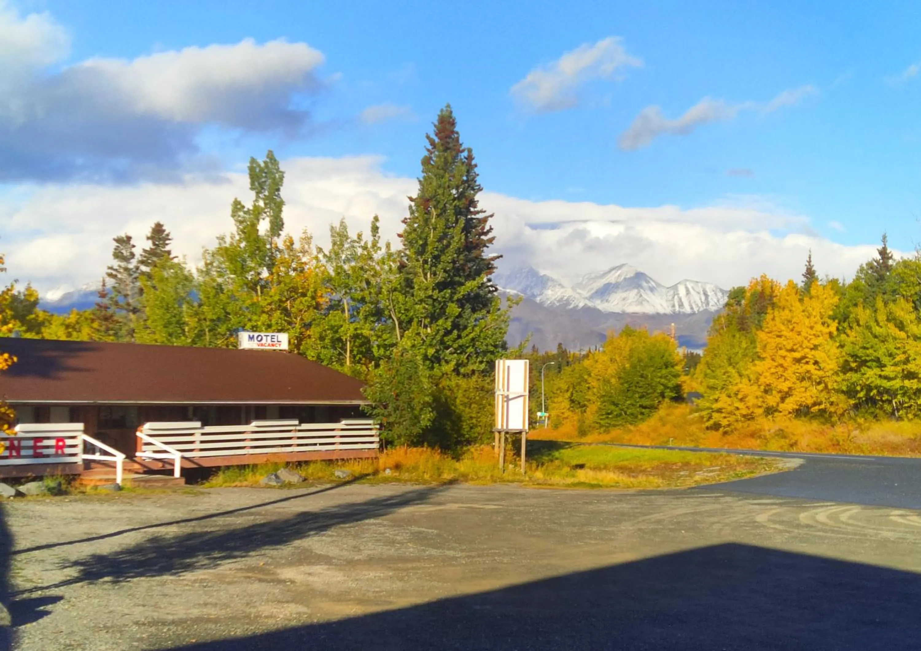 Cozy Corner Motel & Restaurant