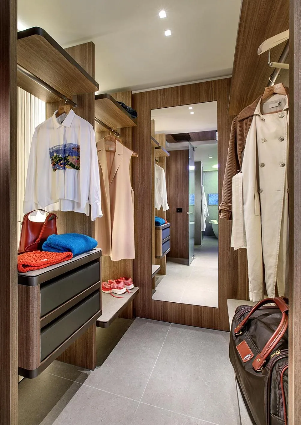 Decorative detail, Bed in Hotel Cavour