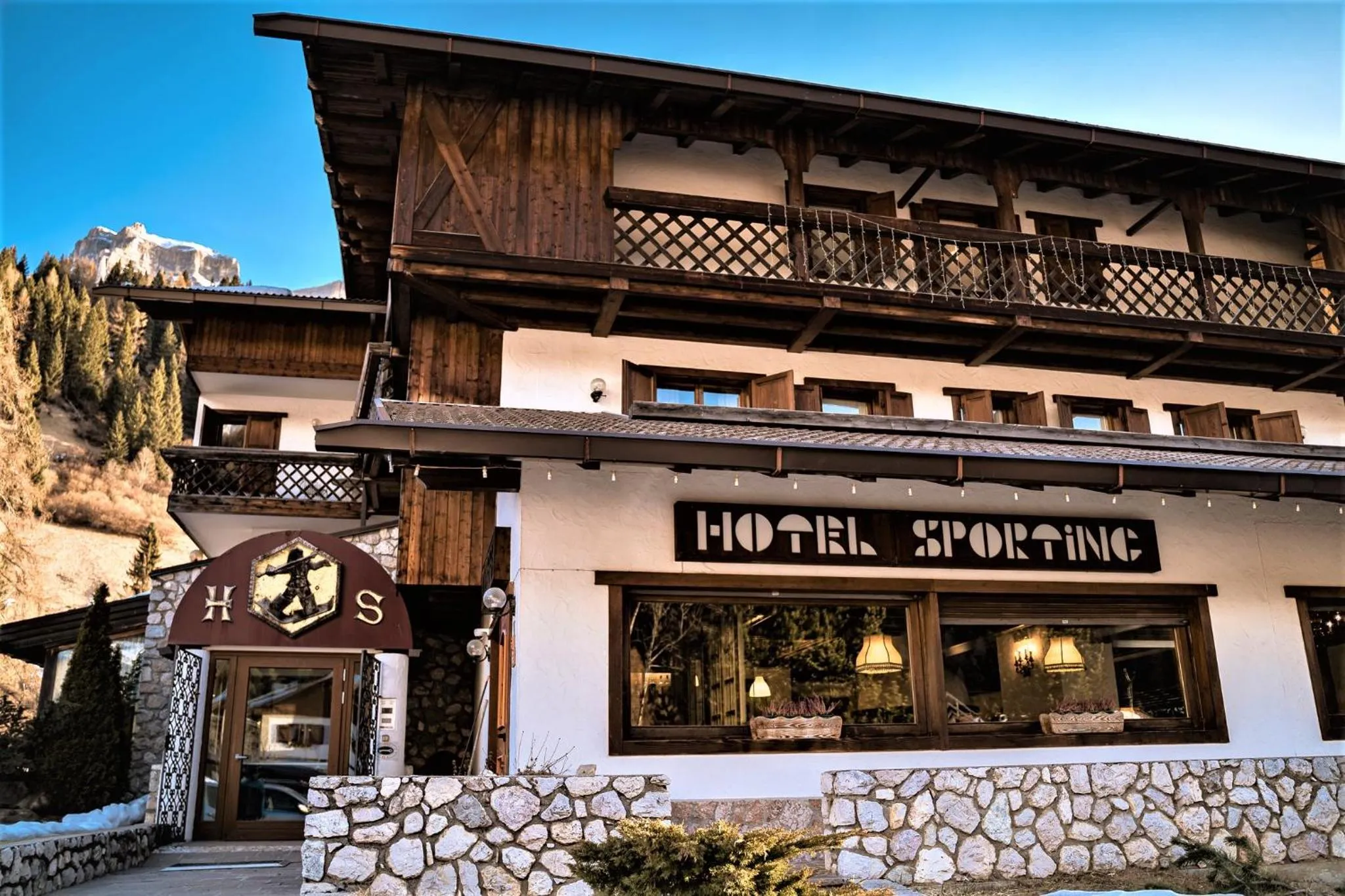 Facade/entrance in Hotel Sporting