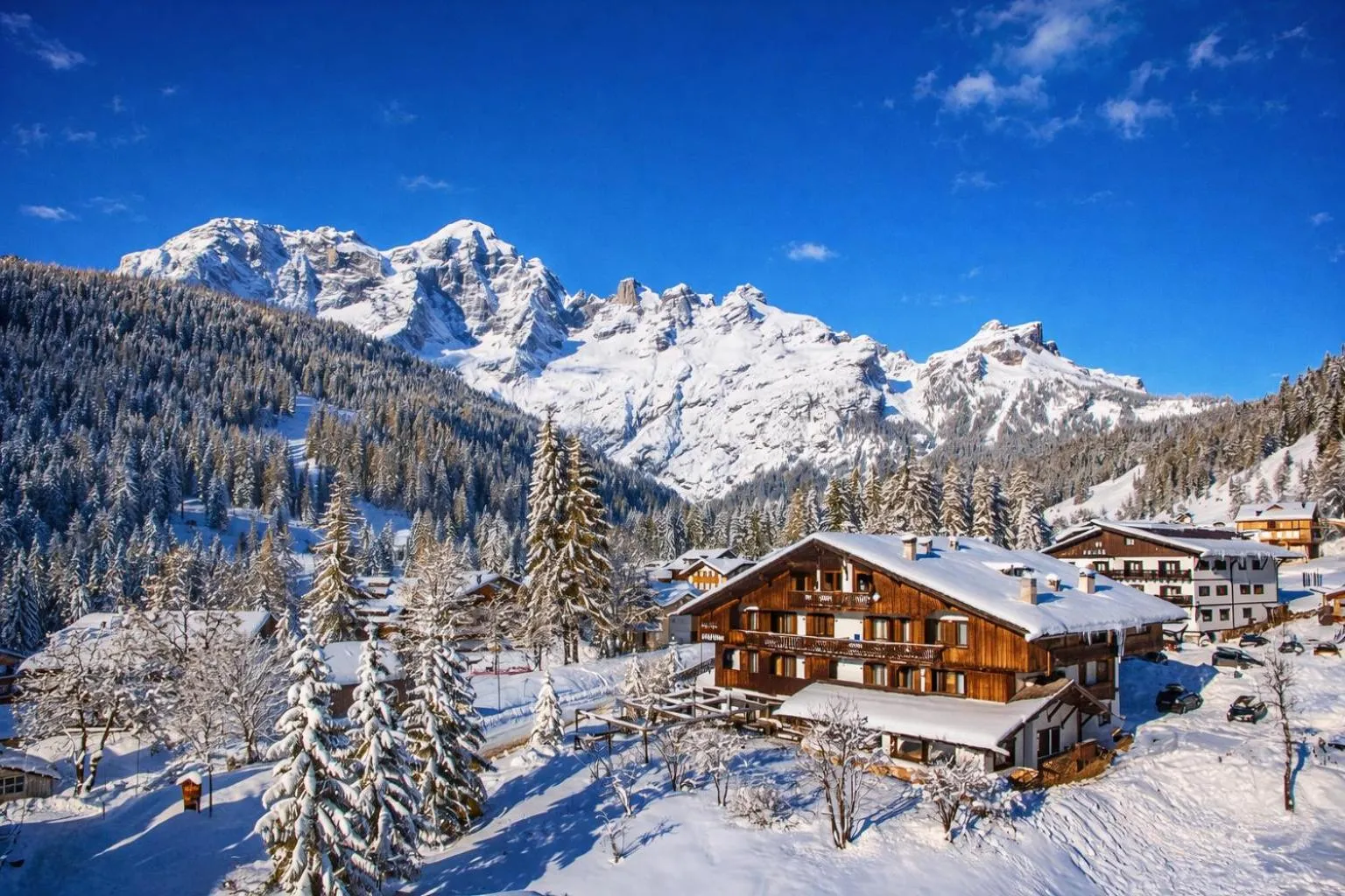 Property building in Hotel Sporting