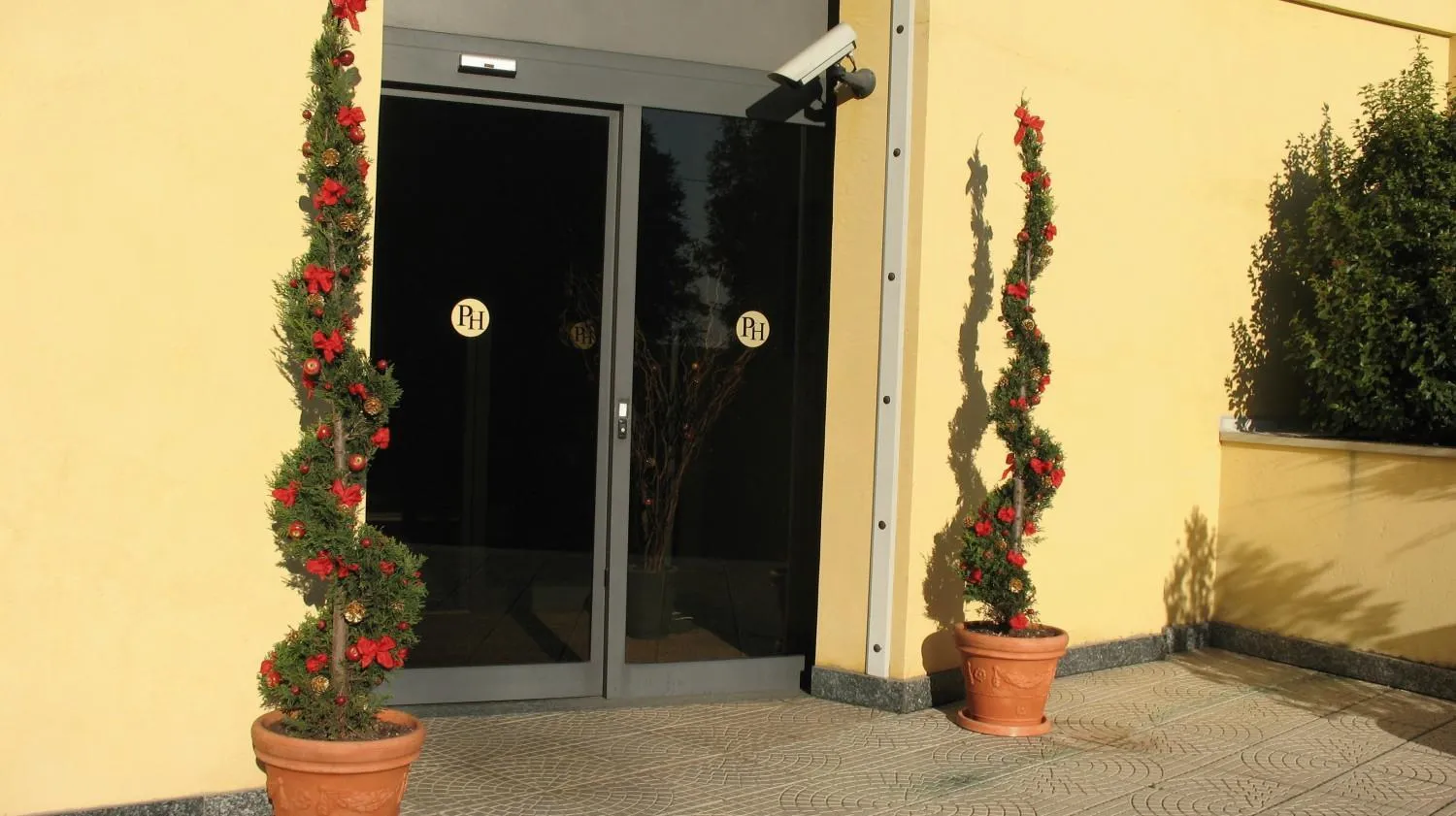 Facade/entrance in Polo Hotel