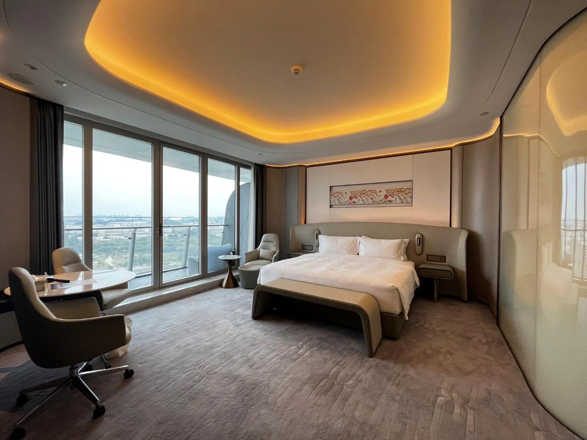 Photo of the whole room, Bed in Vignette Collection The Xanadu Guangzhou, an IHG Hotel