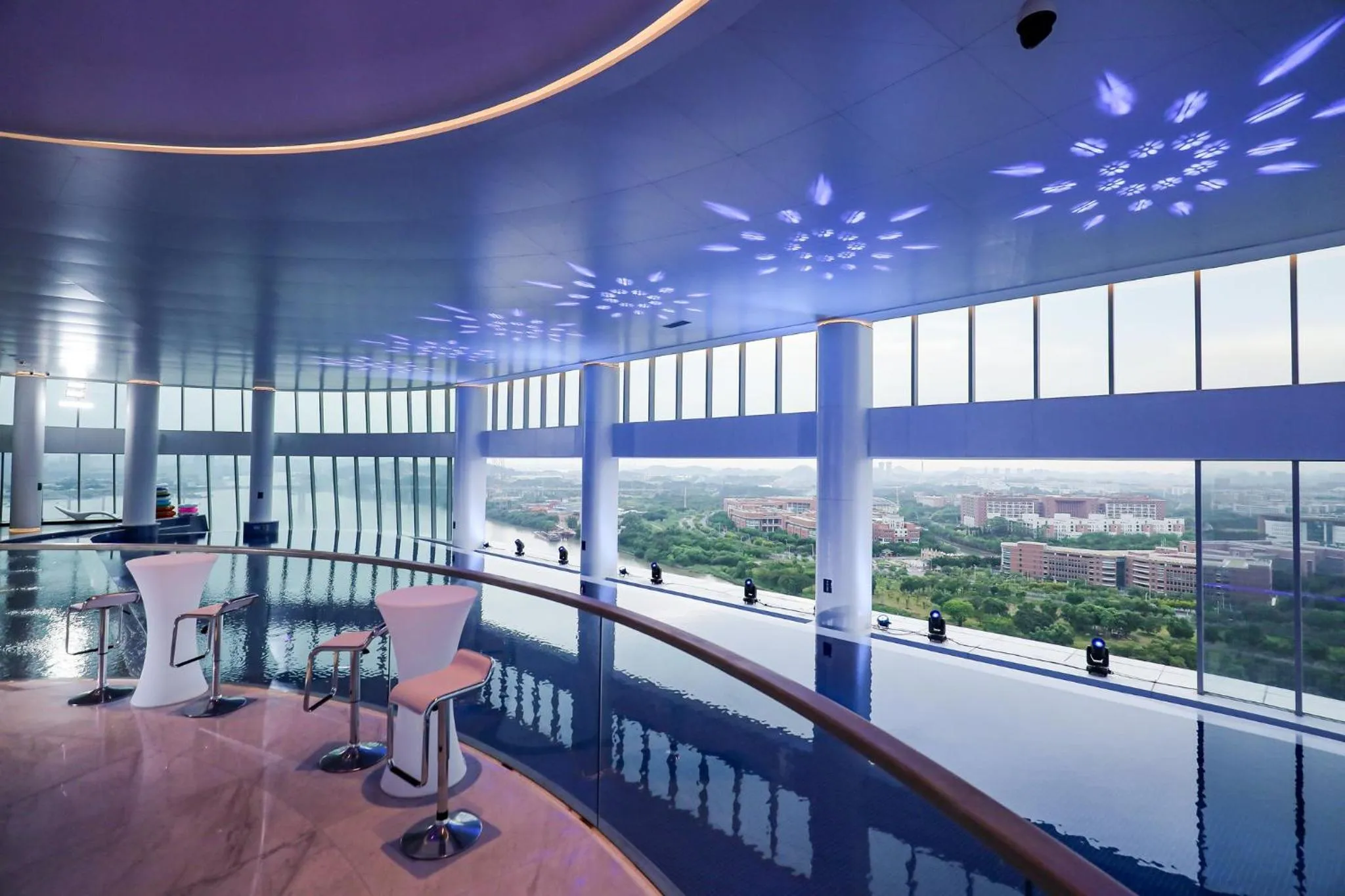 Swimming pool in Vignette Collection The Xanadu Guangzhou, an IHG Hotel