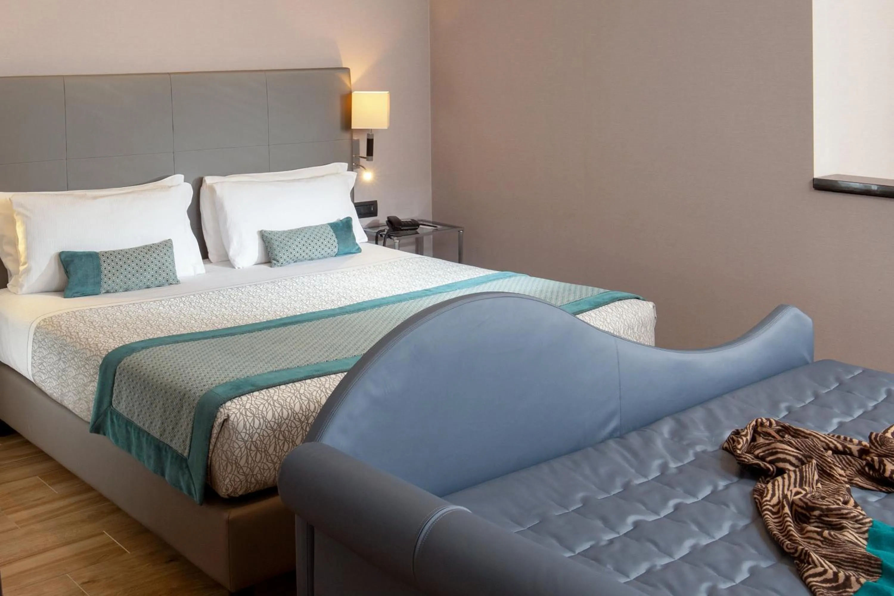 Bed in Hotel Alexandra