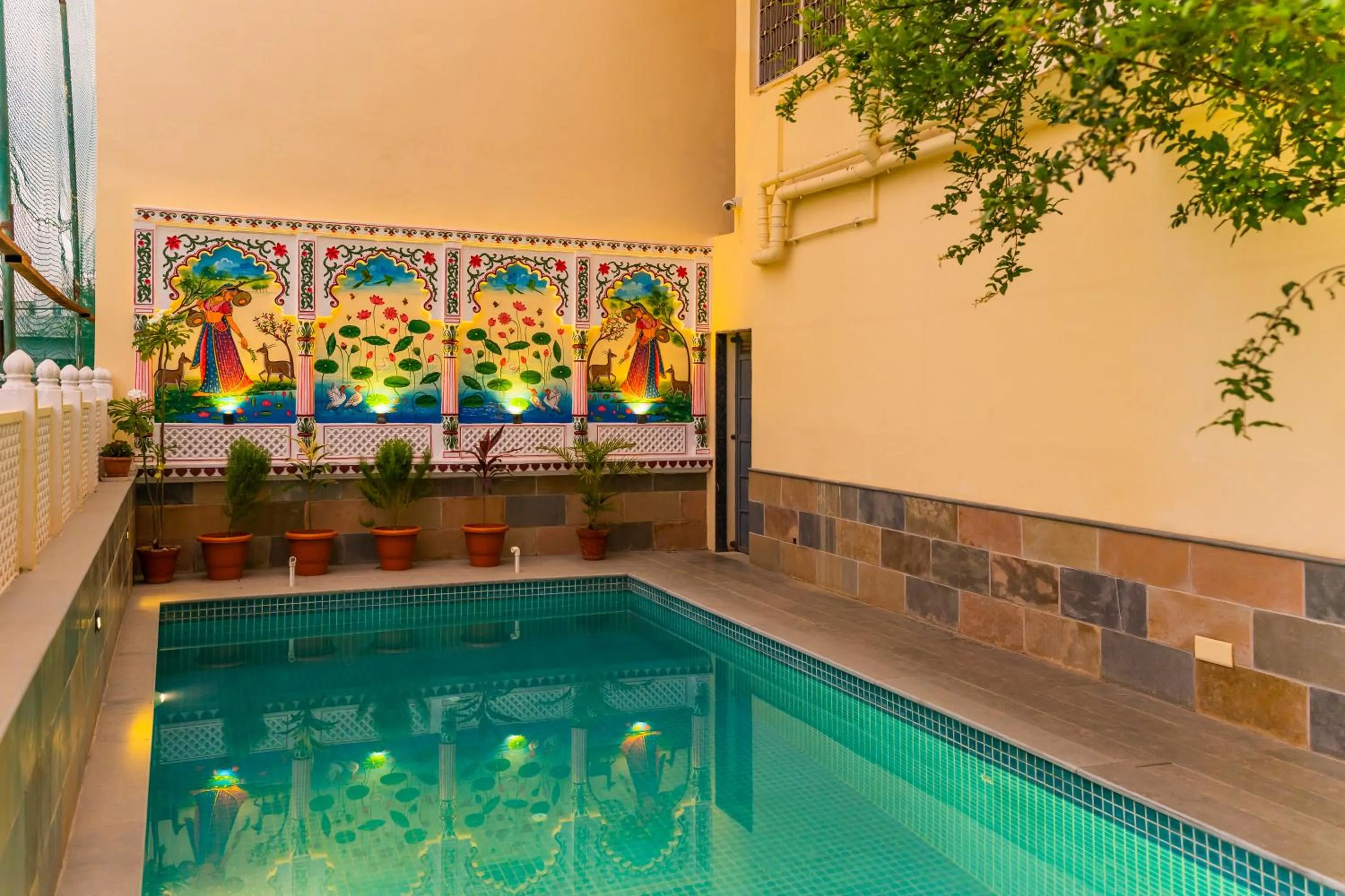 Swimming pool in Vasant Vilas