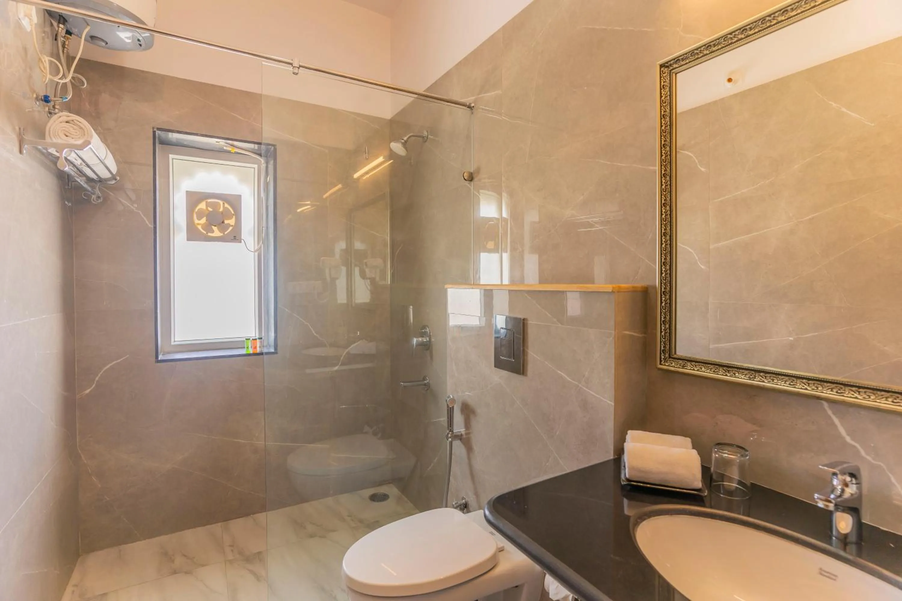 Shower in Vasant Vilas