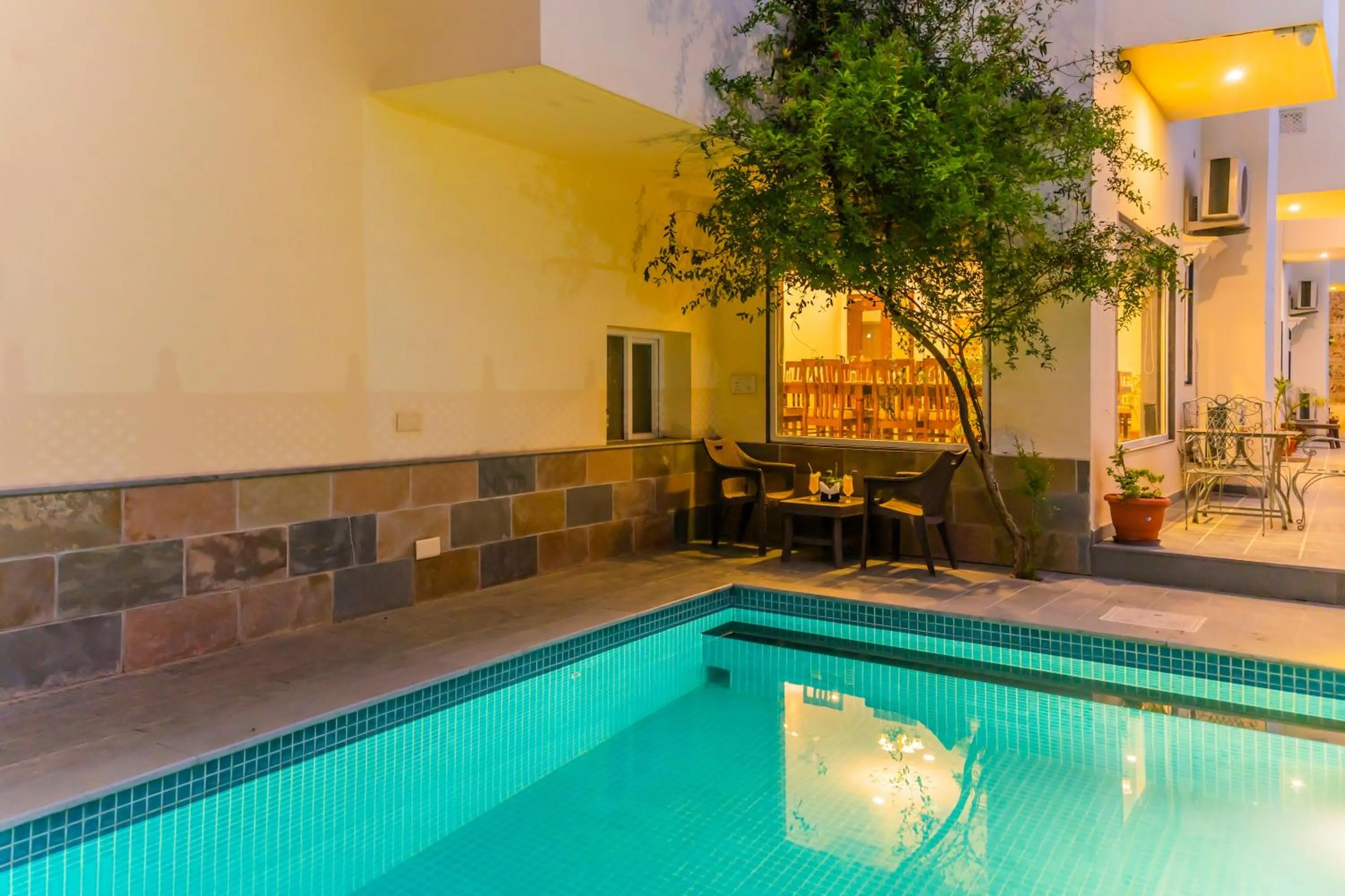 Swimming pool in Vasant Vilas