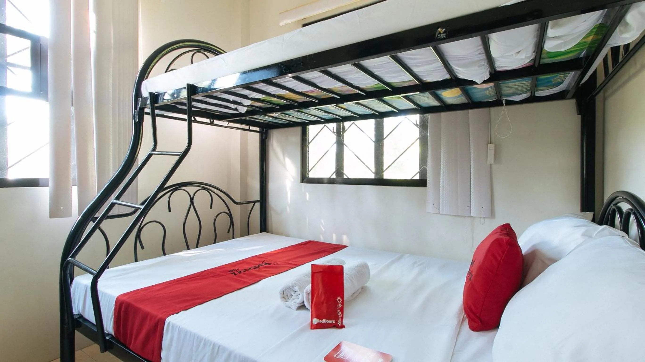 Bed in RedDoorz Sonia Unidos Magroves Garden Resort RedPartner
