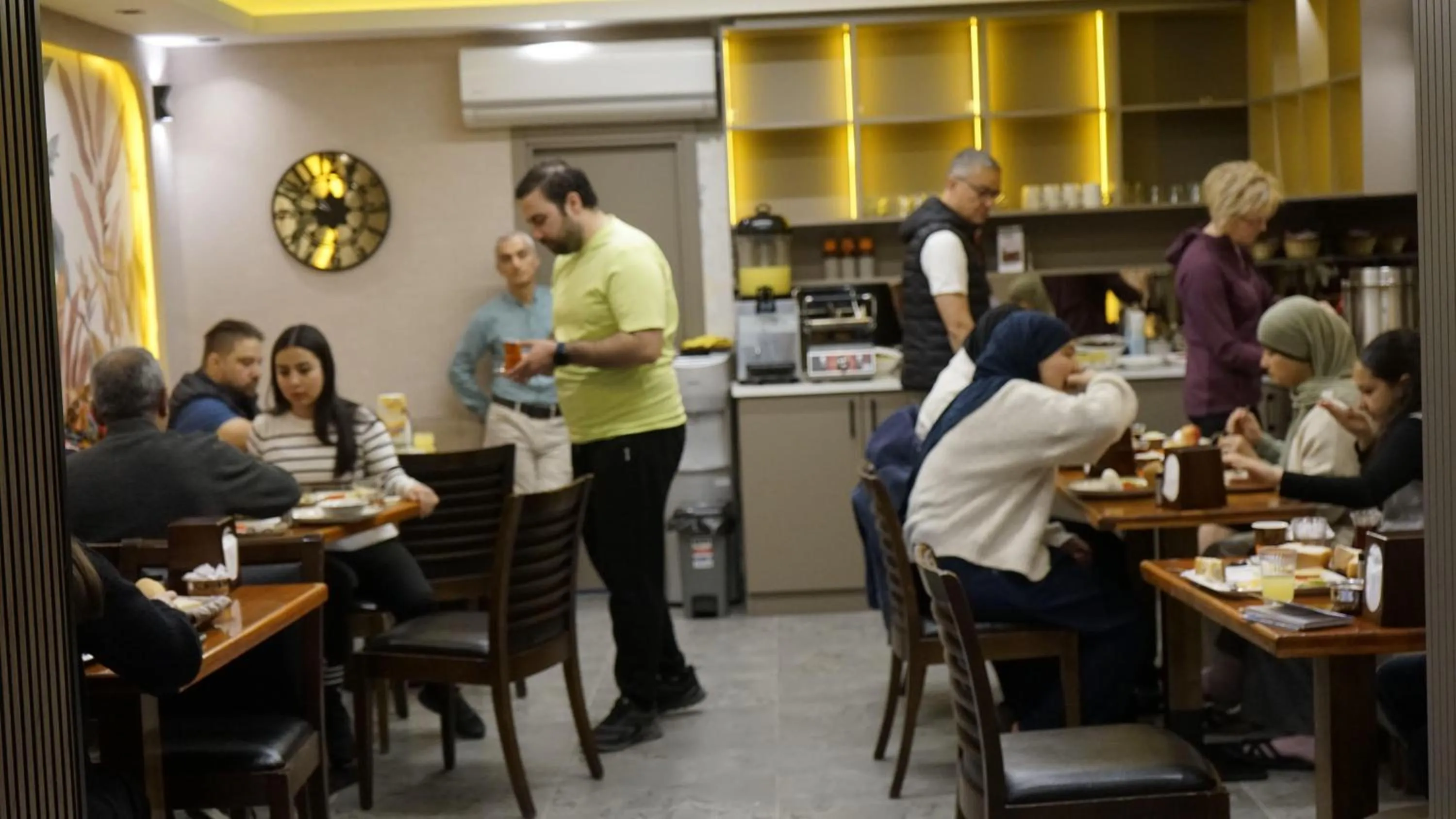 Restaurant/places to eat in Miss City Hotel Taksim