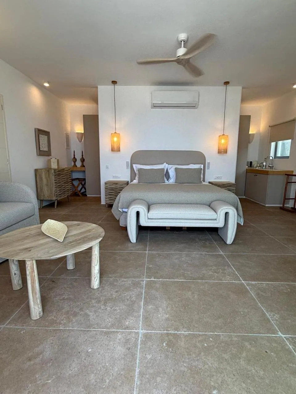 Bed in Absolute Paradise Santorini