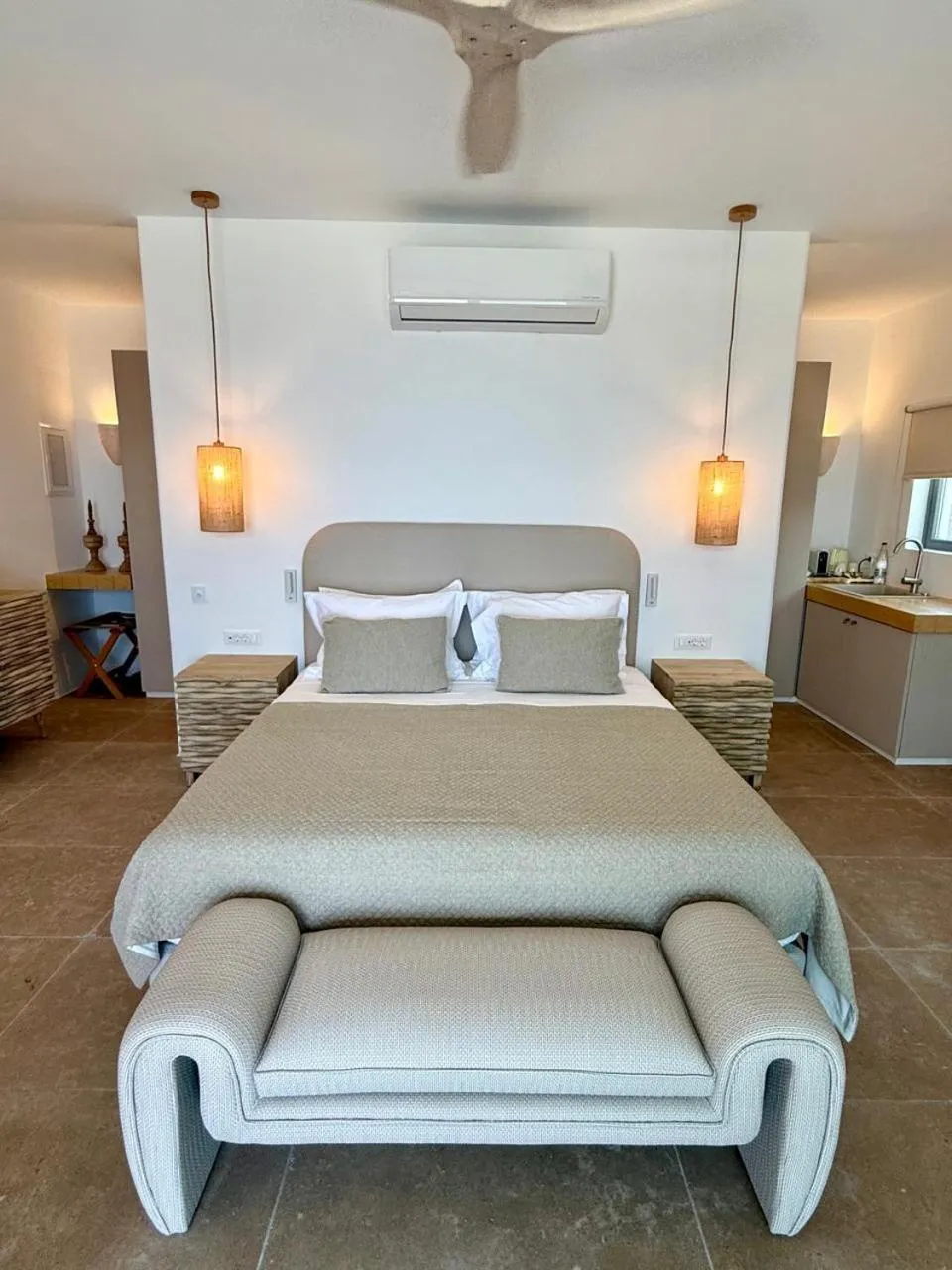 Bed in Absolute Paradise Santorini