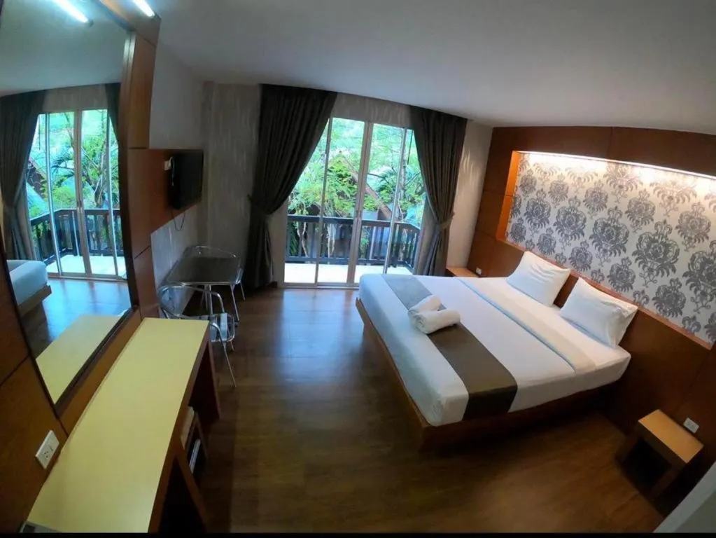 Photo of the whole room, Bed in Andaman Resort