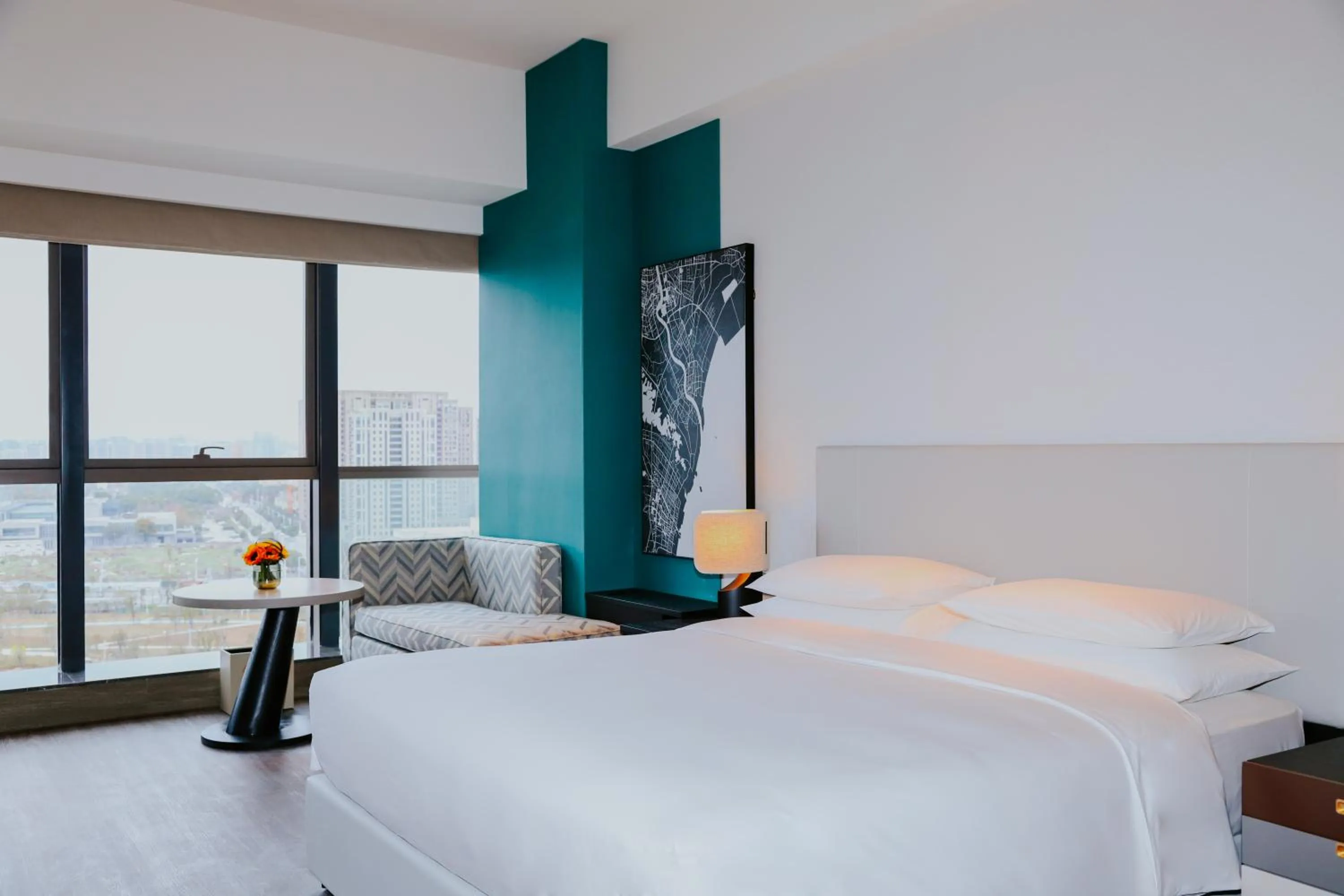 Photo of the whole room, Bed in Hyatt Centric Lakeside Ningbo