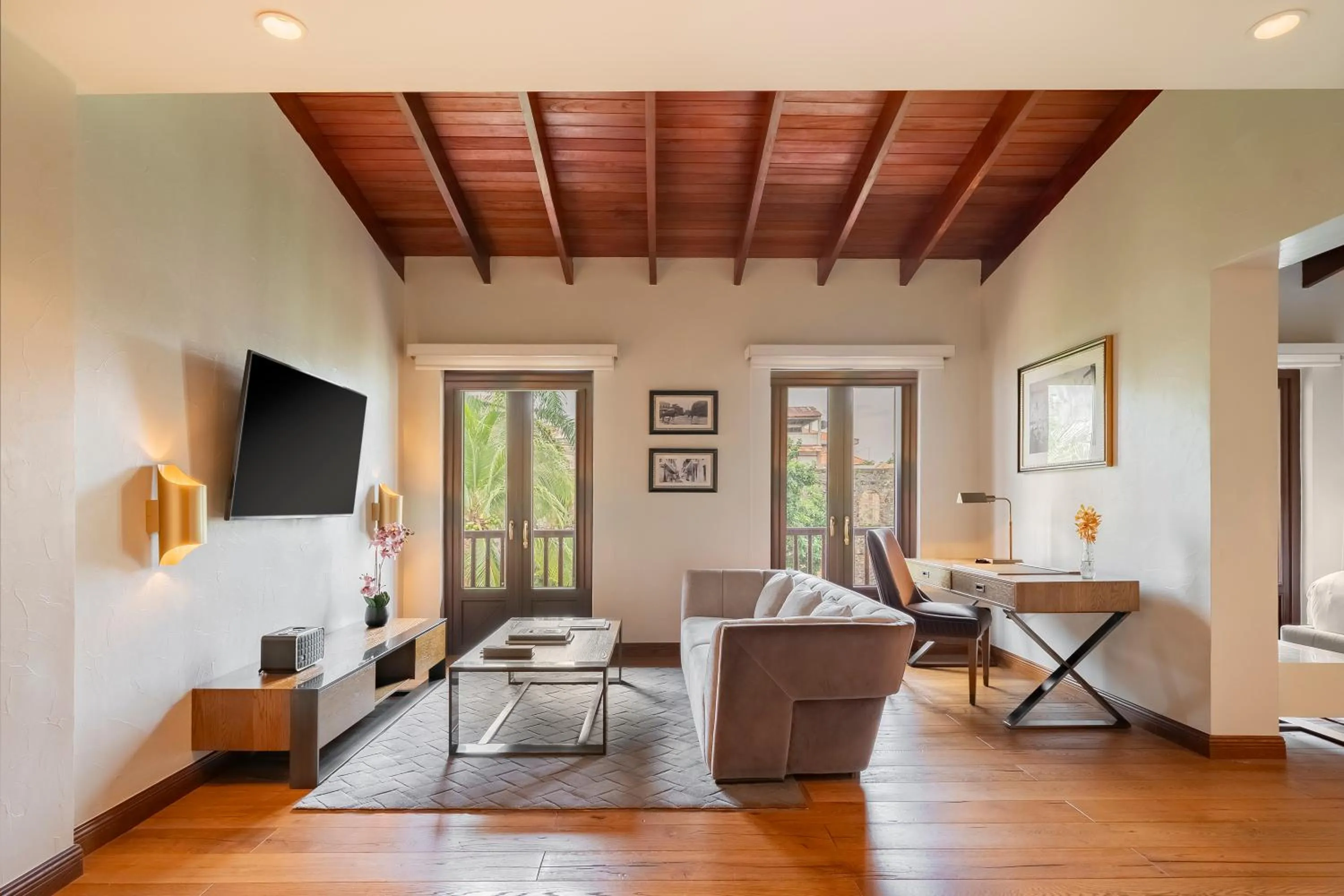 Hotel La Compañía Casco Antiguo