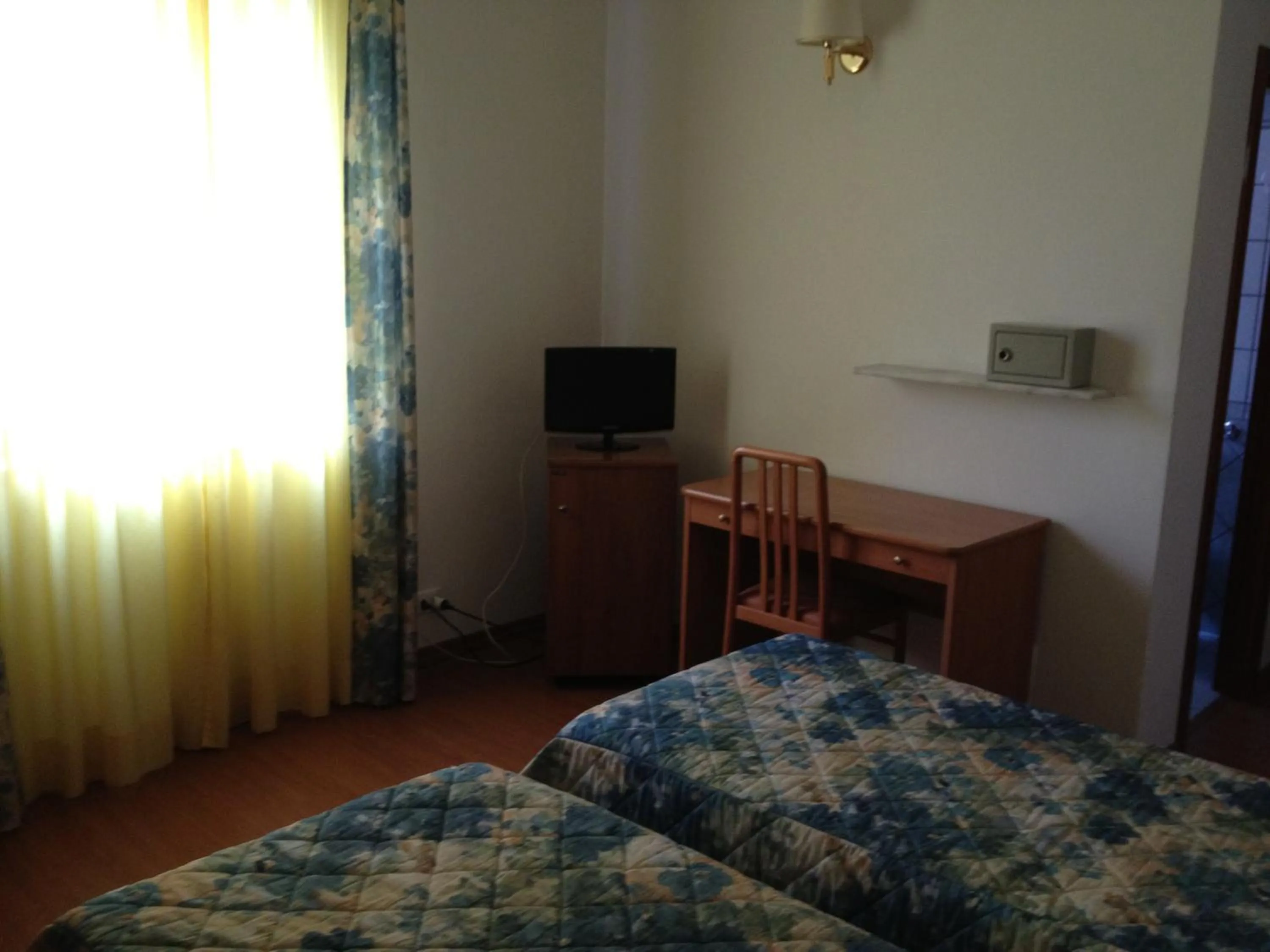 Photo of the whole room, Bed in Hotel Tirreno