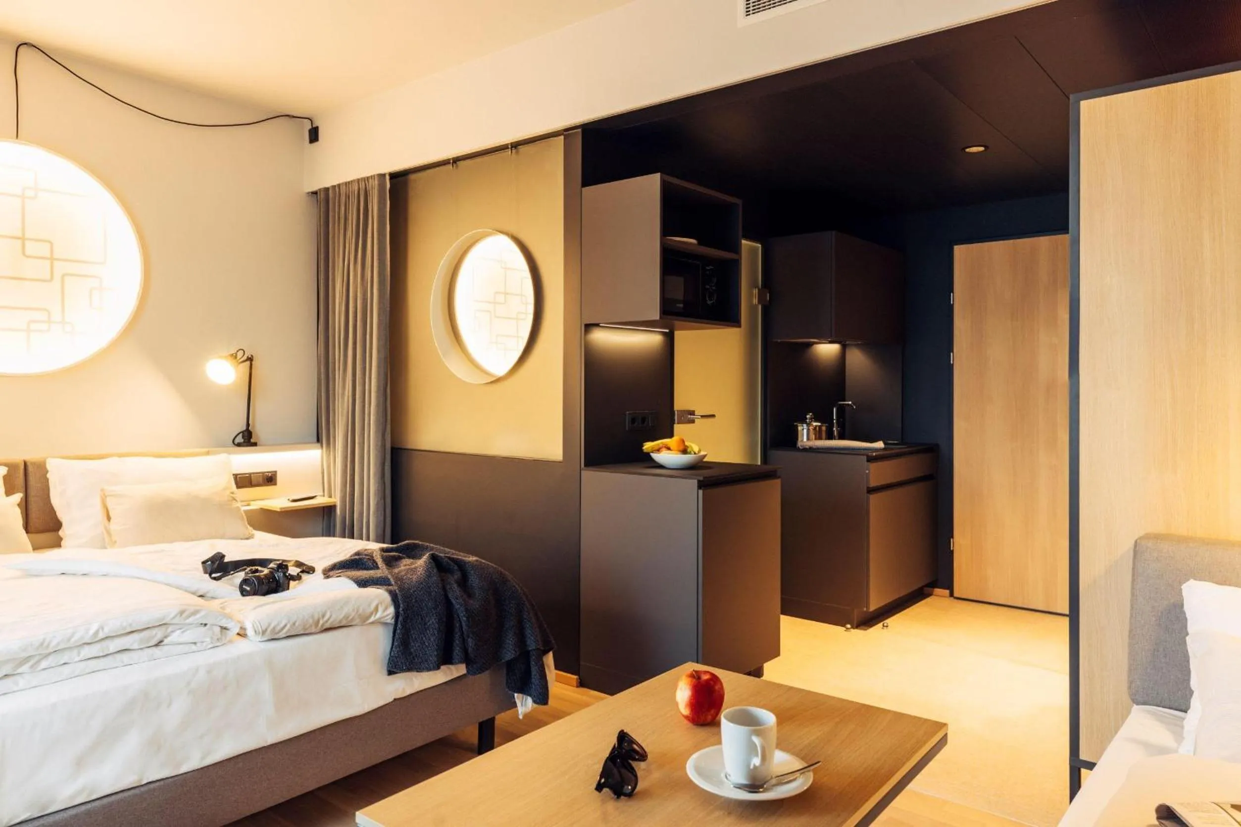 Photo of the whole room, Bed in harry's home Telfs hotel & apartments