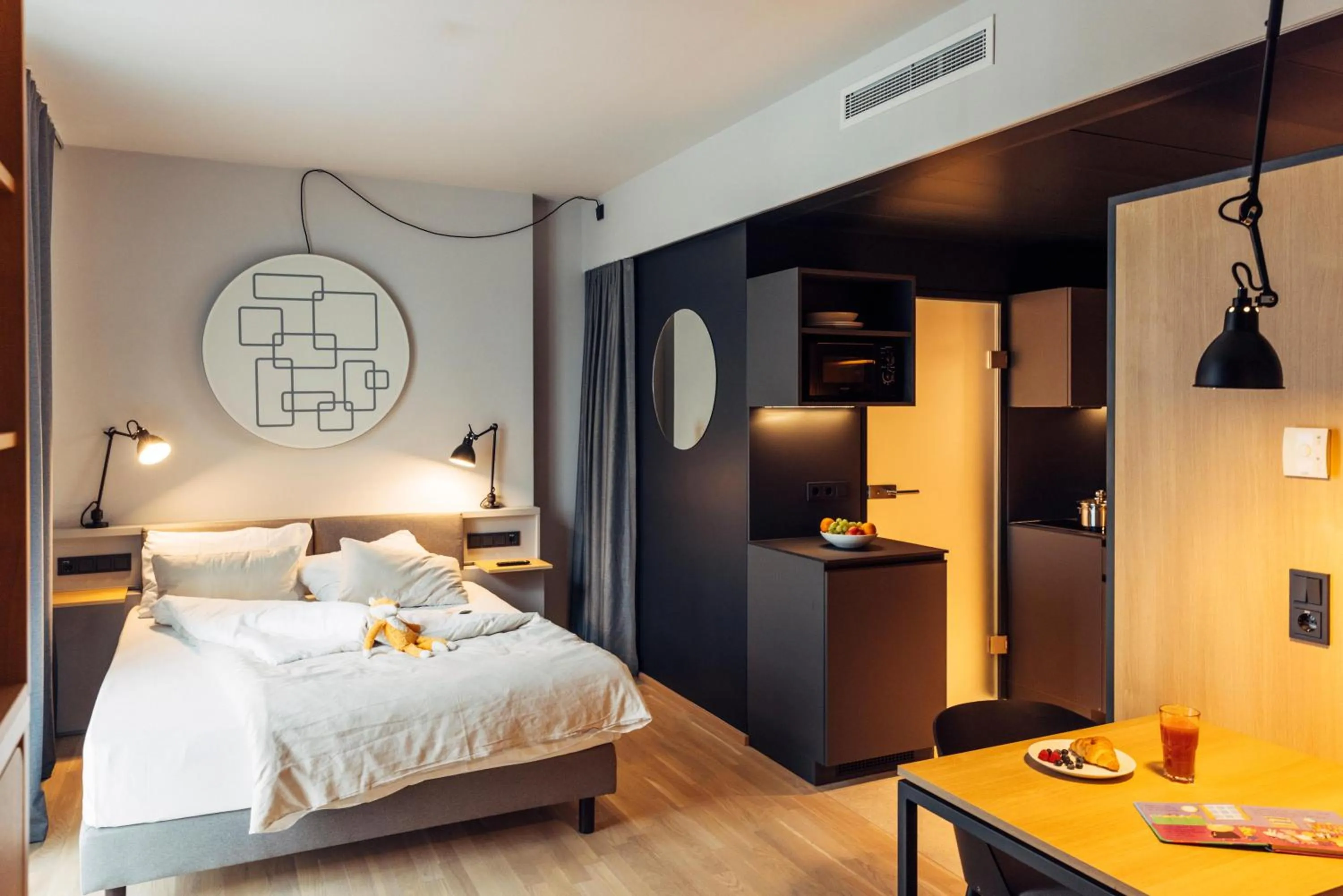 Photo of the whole room, Bed in harry's home Telfs hotel & apartments