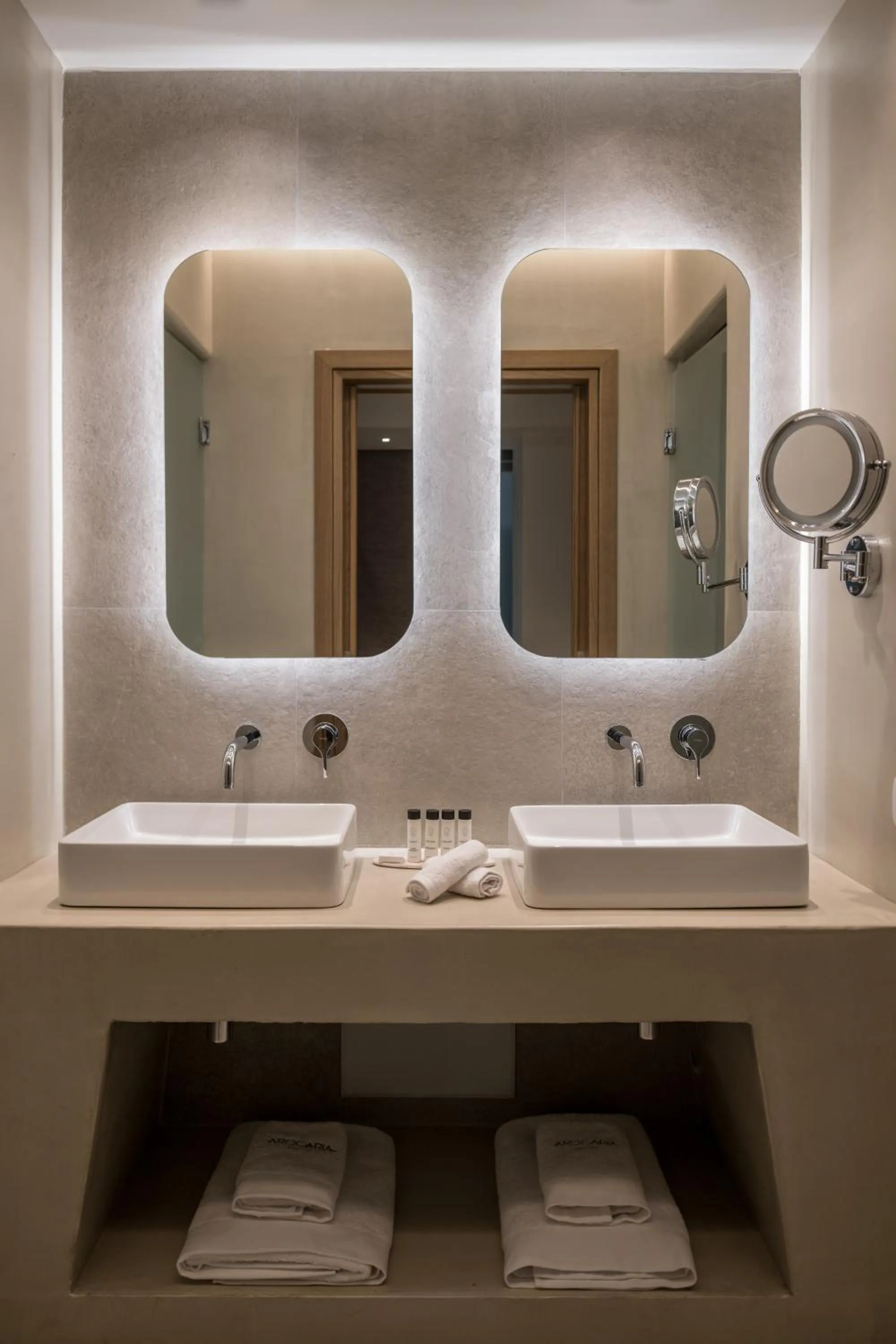 Bathroom in Arocaria Mykonos