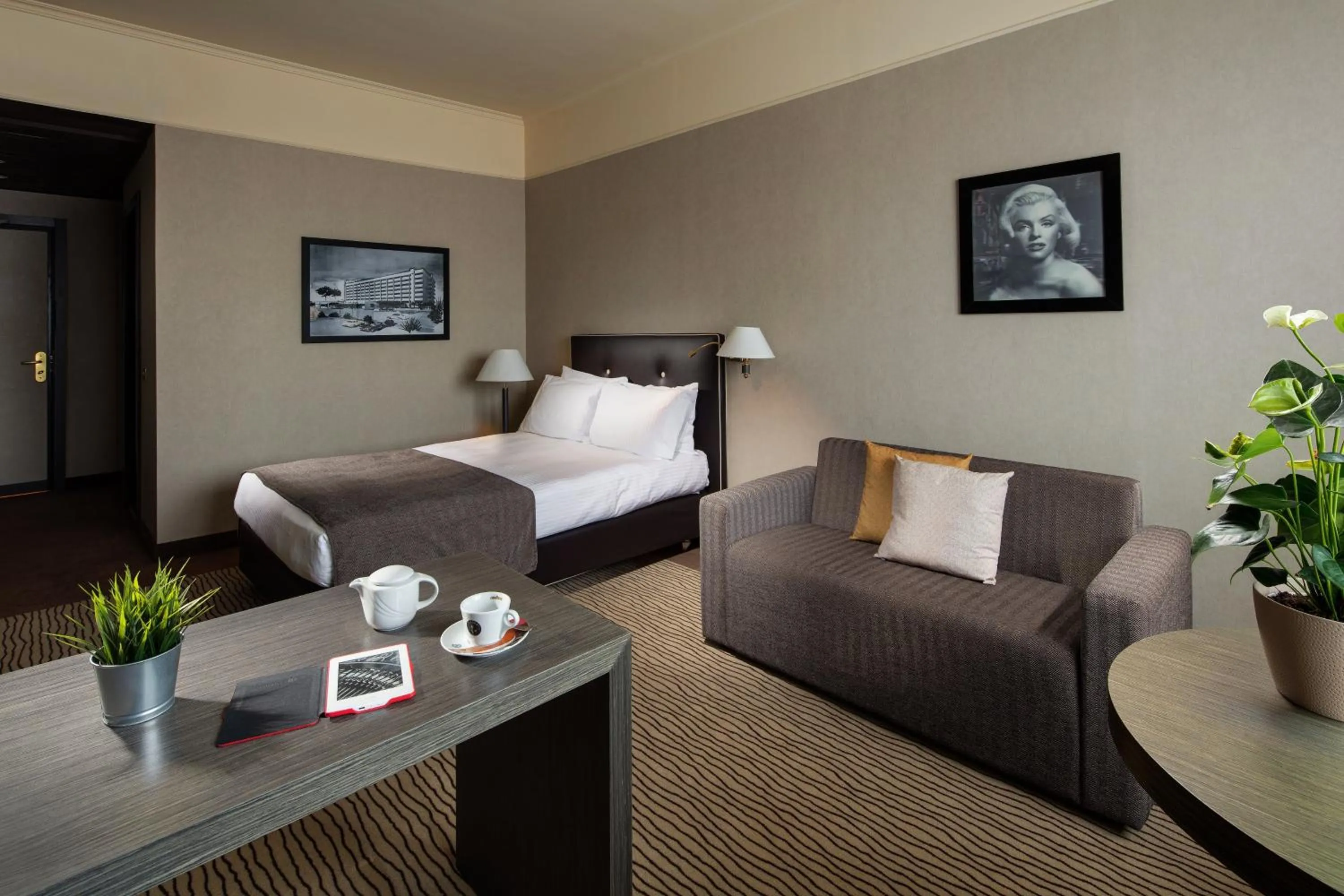 Photo of the whole room, Bed in Holiday Inn Rome - Eur Parco Dei Medici by IHG