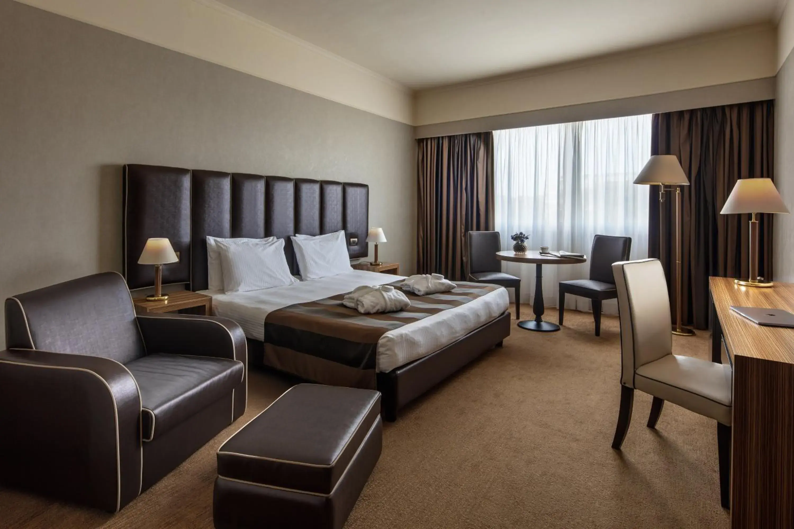 Premium King Room in Holiday Inn Rome - Eur Parco Dei Medici by IHG Premium King Room in Holiday Inn Rome - Eur Parco Dei Medici by IHG