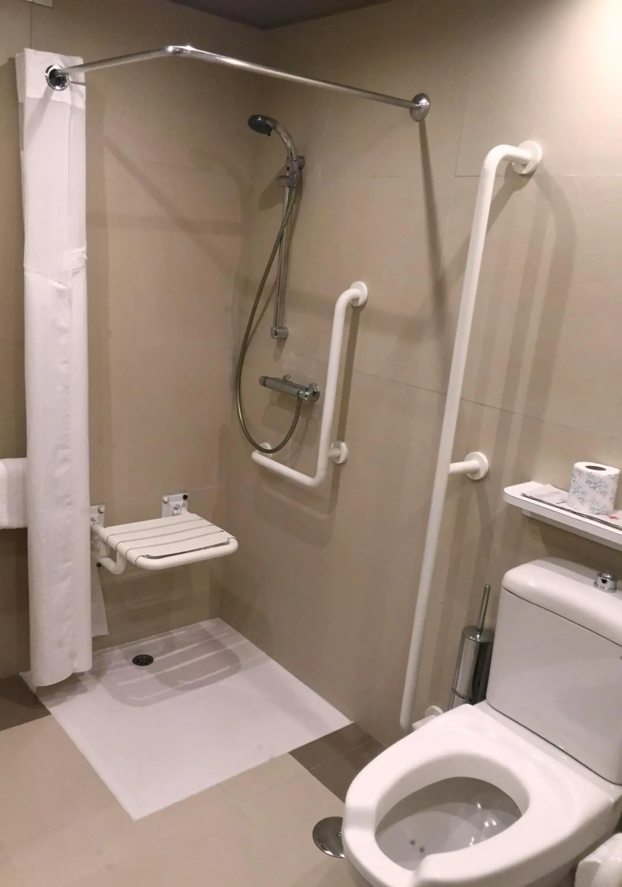 Double Room with Two Double Beds - Disability Access in Holiday Inn Rome - Eur Parco Dei Medici by IHG Double Room with Two Double Beds - Disability Access in Holiday Inn Rome - Eur Parco Dei Medici by IHG