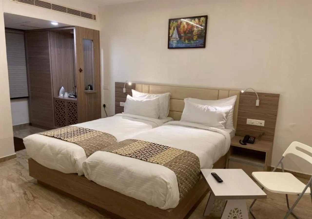Bedroom, Bed in Dash Hotels - Affordable Luxury