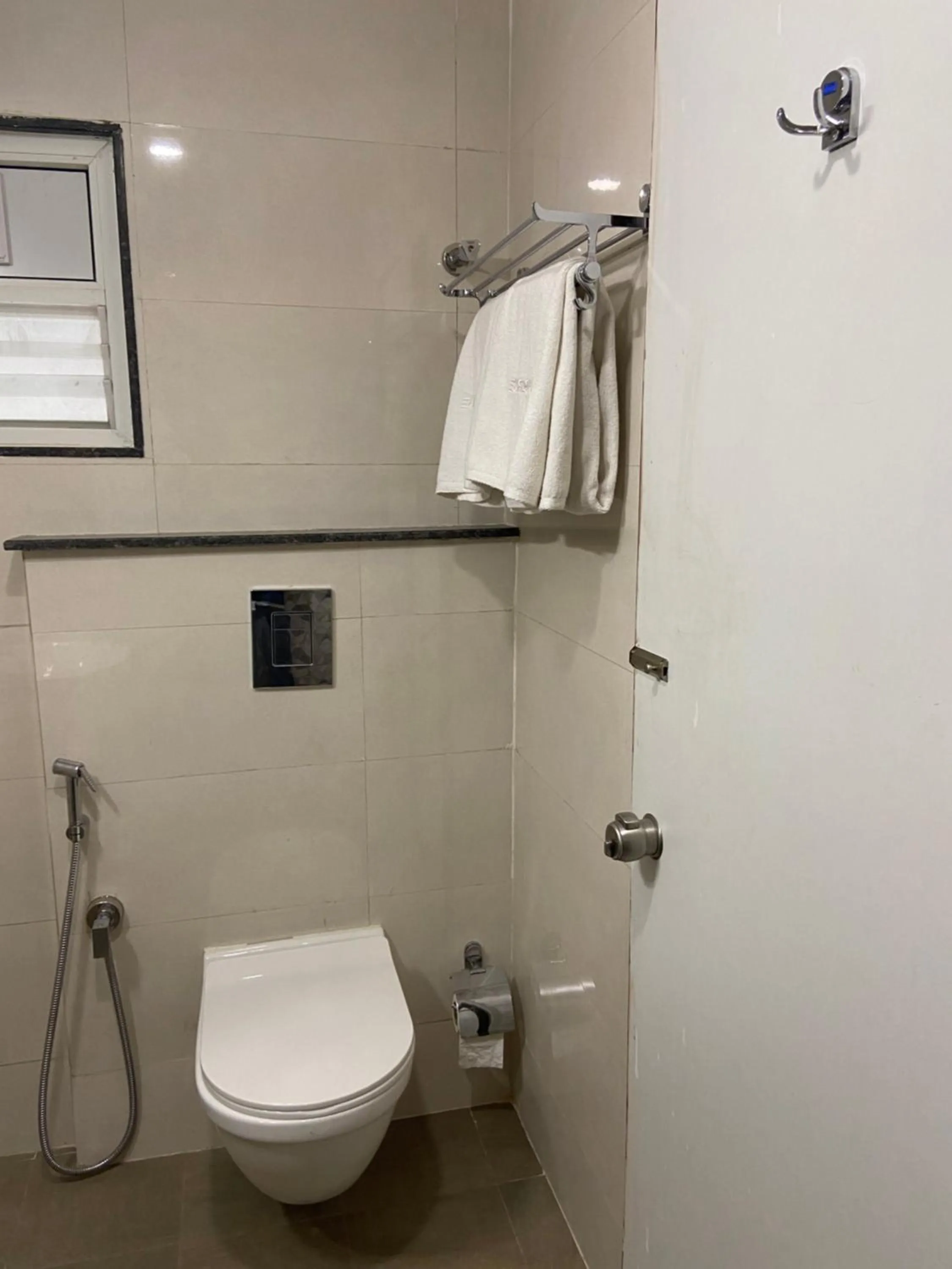 Bathroom in Dash Hotels - Affordable Luxury