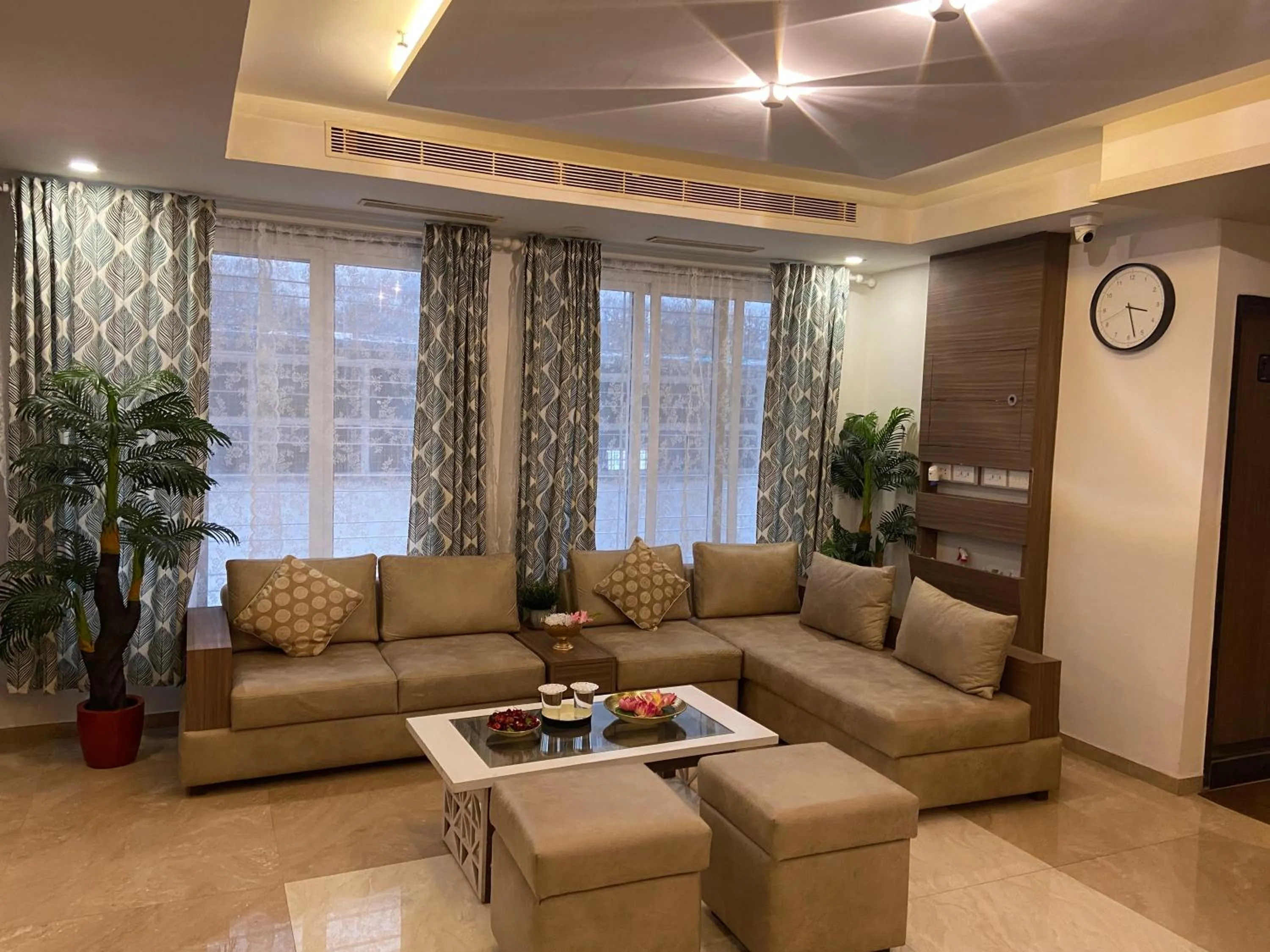 Lobby or reception in Dash Hotels - Affordable Luxury