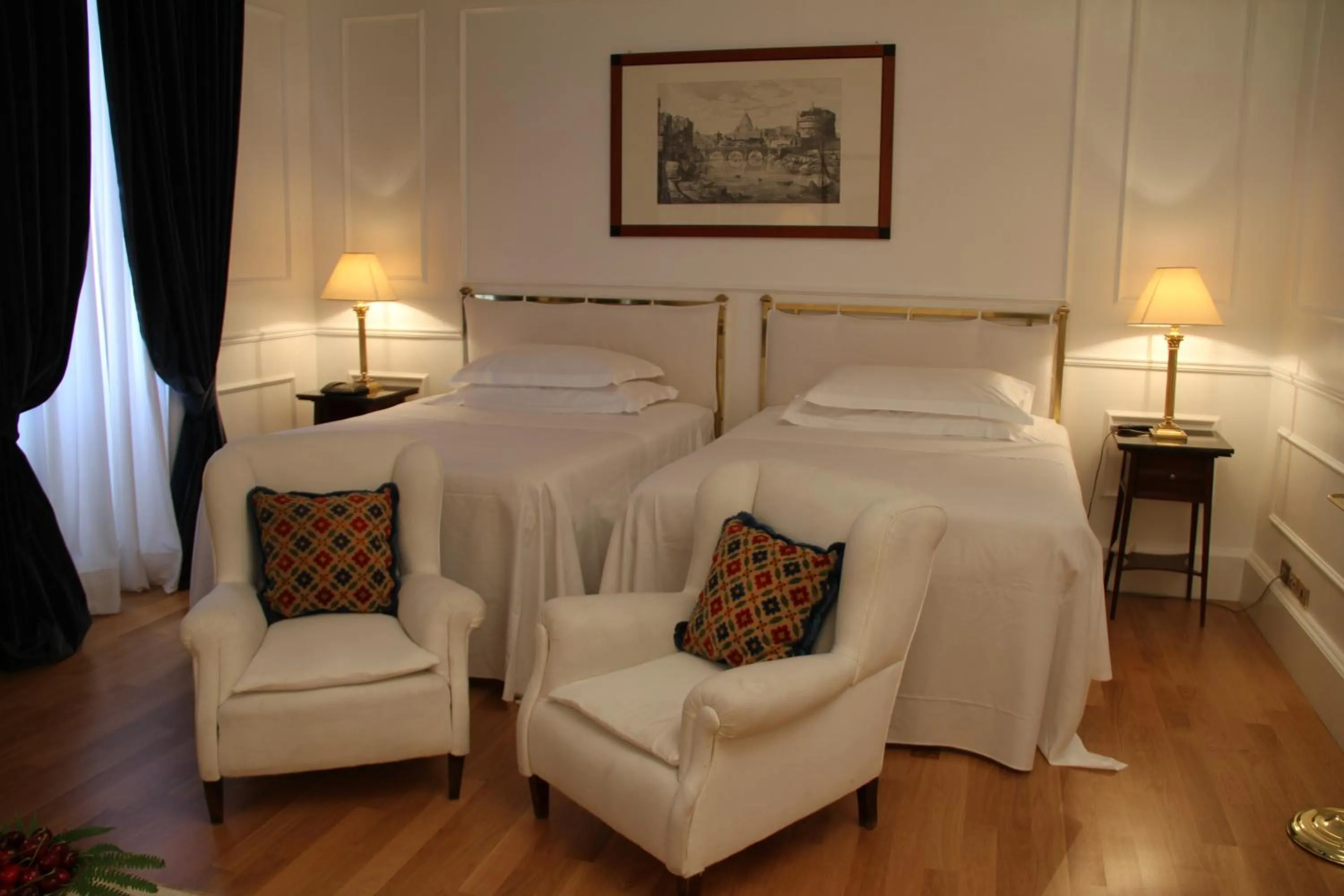 Bedroom, Bed in Grand Hotel Plaza