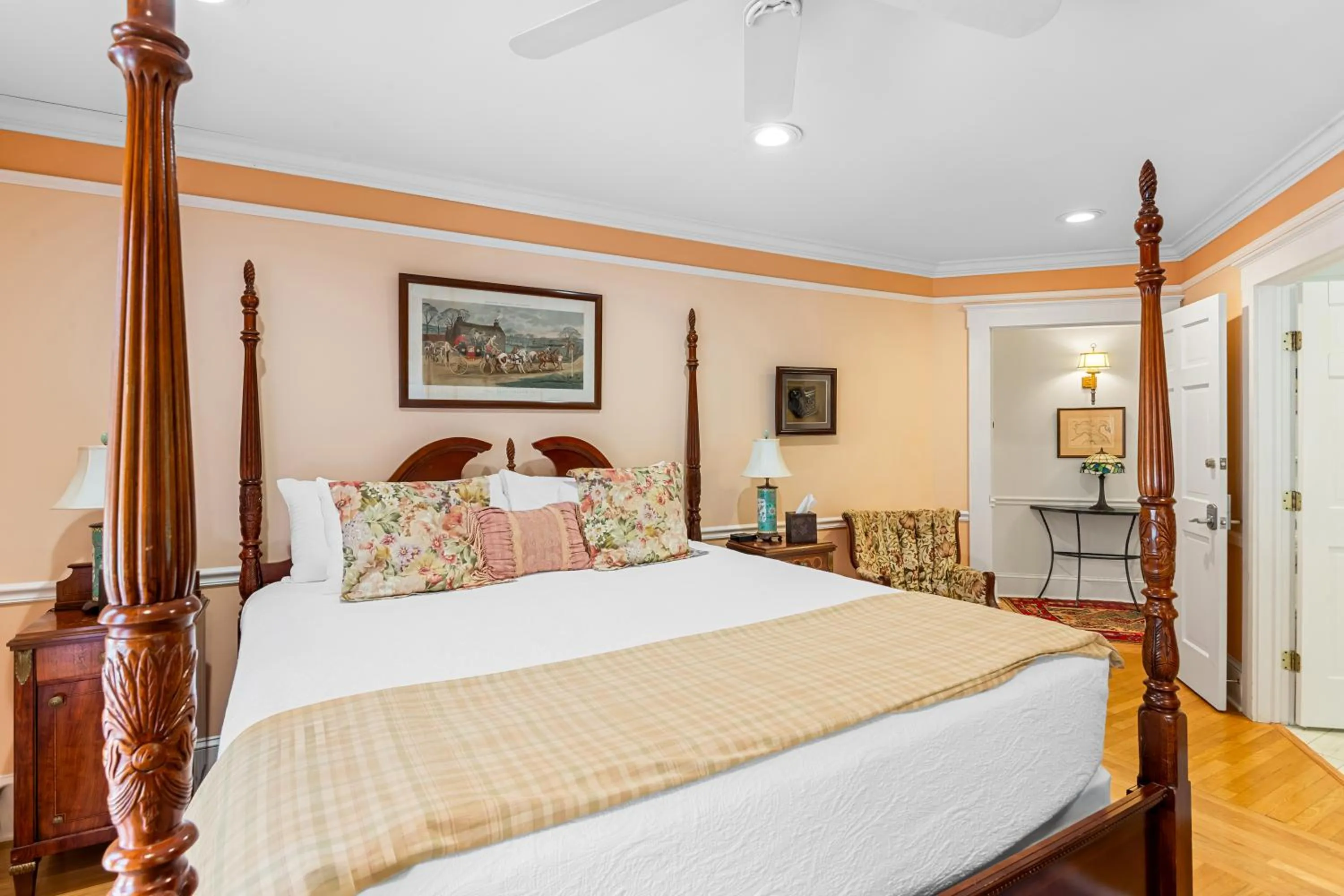 Bed in Benn Conger Inn