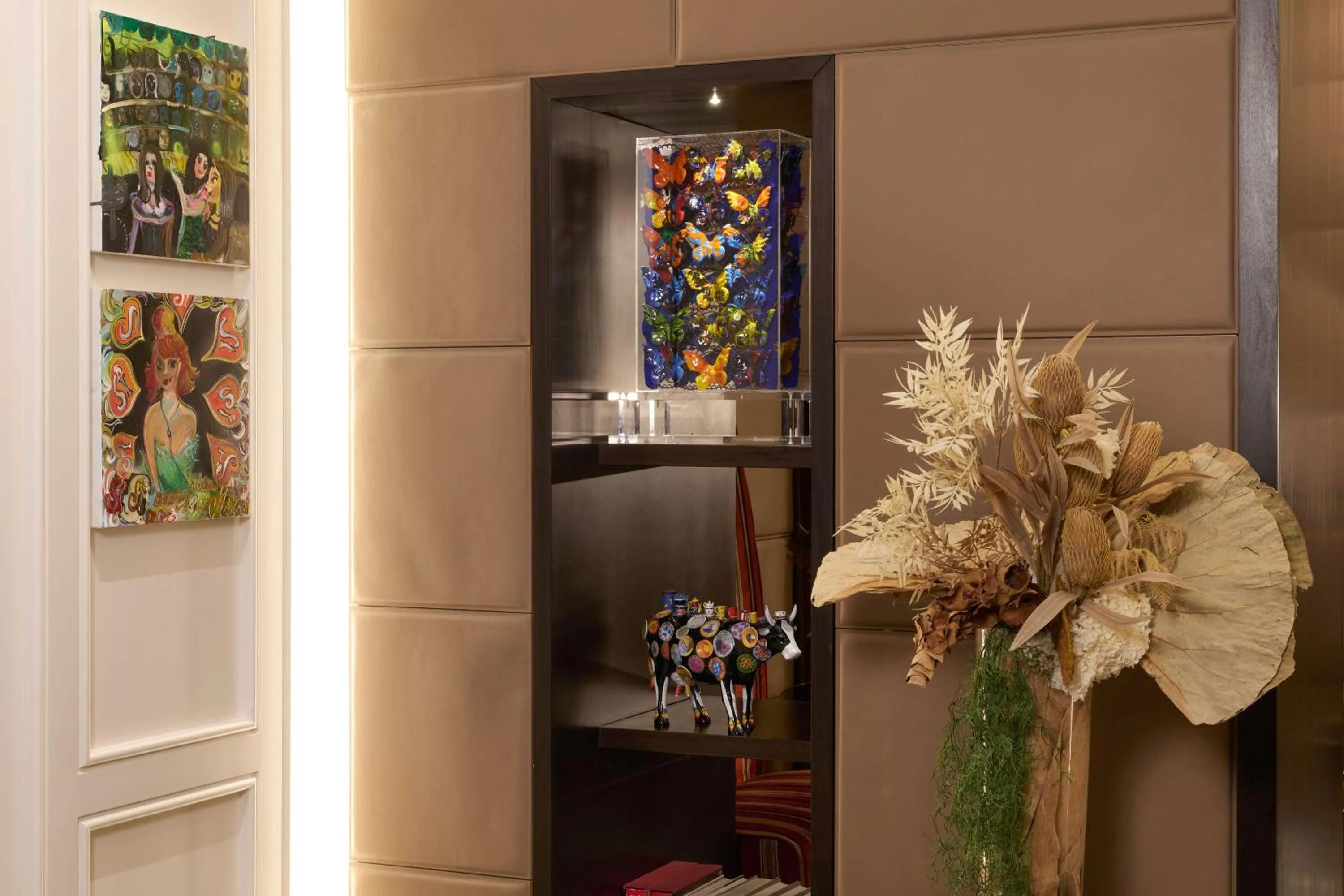 Decorative detail in Hotel Mascagni