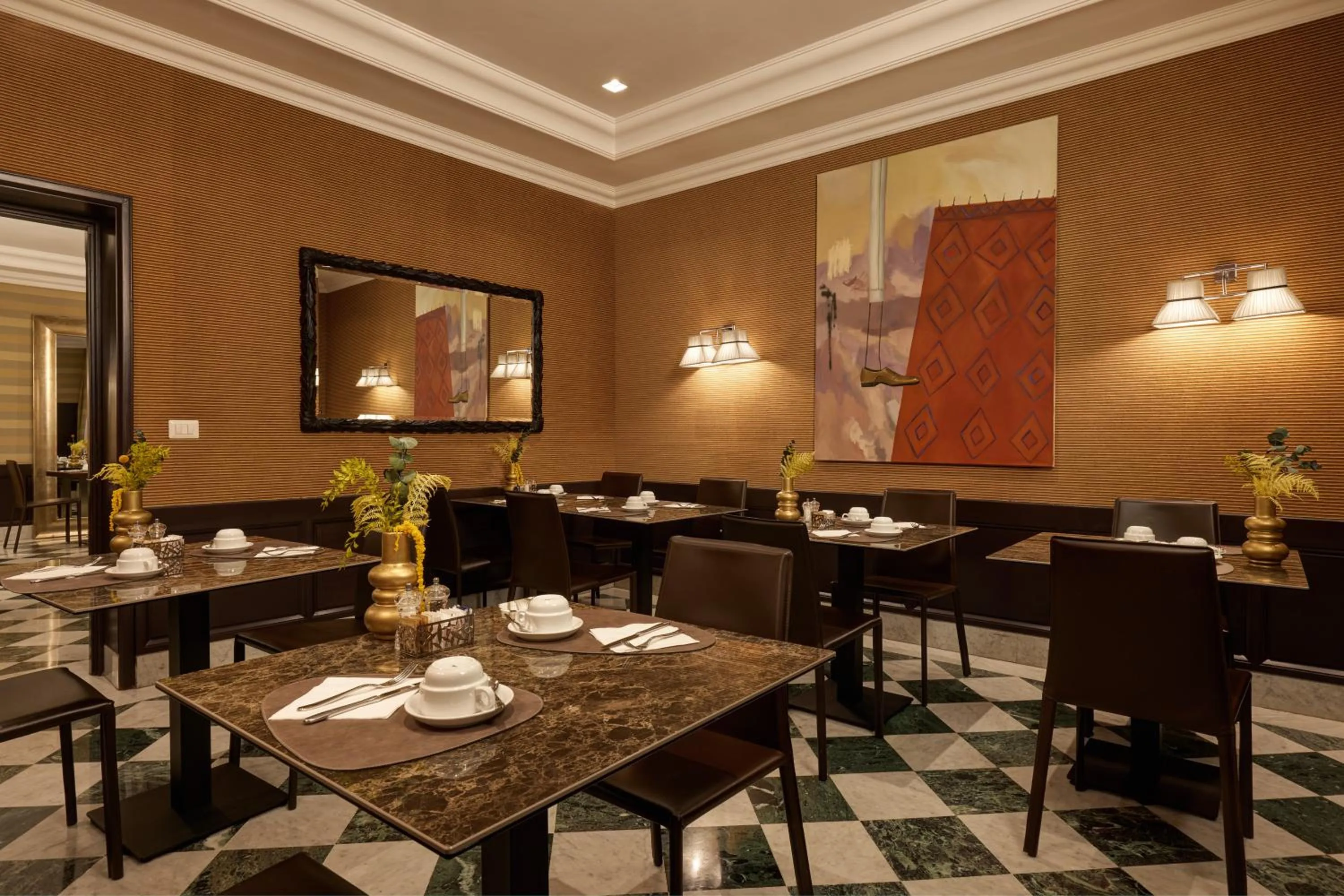 Restaurant/places to eat in Hotel Mascagni