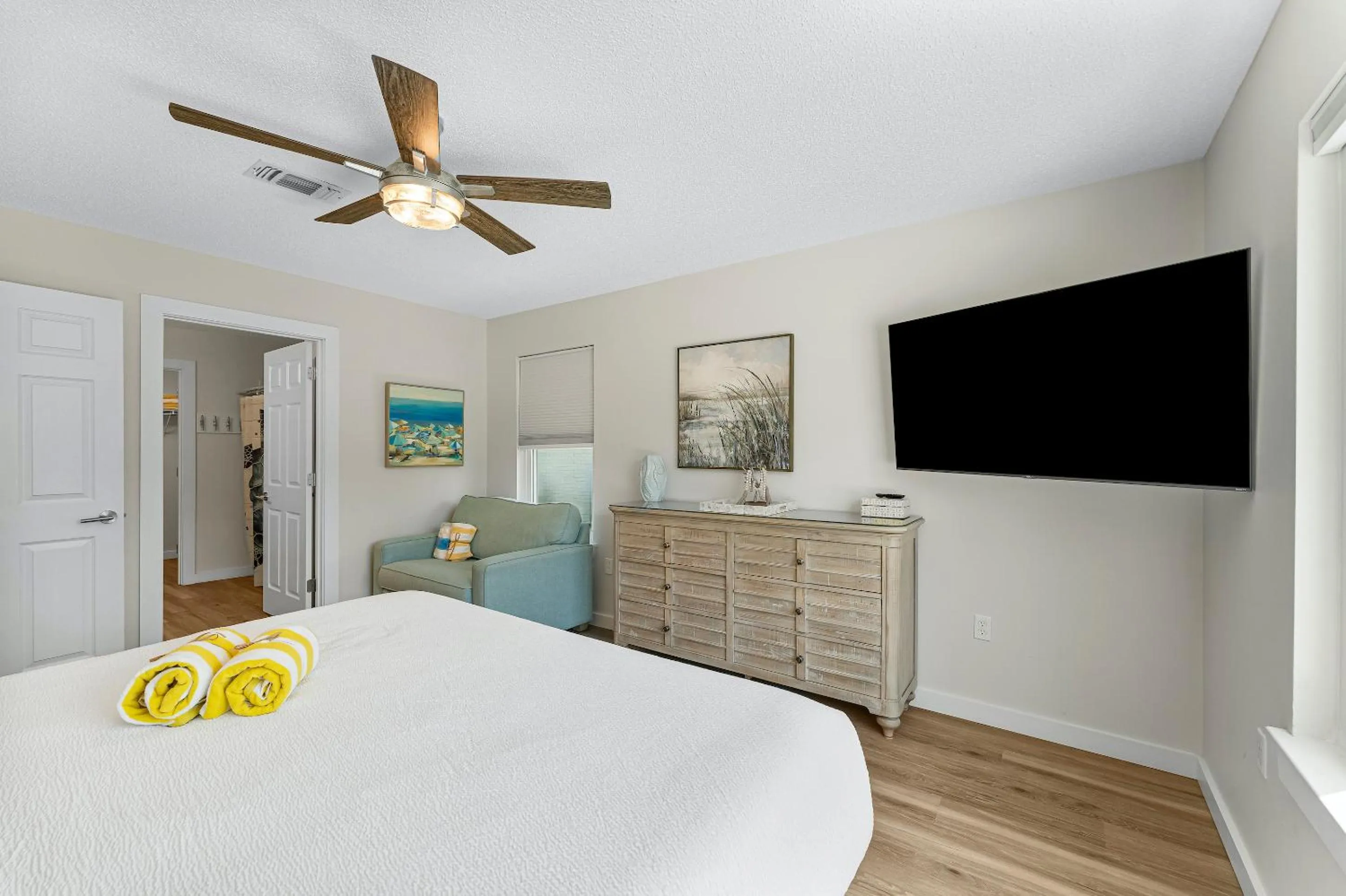 Bed in Destin Beach House - Just A Splash by Panhandle Getaways