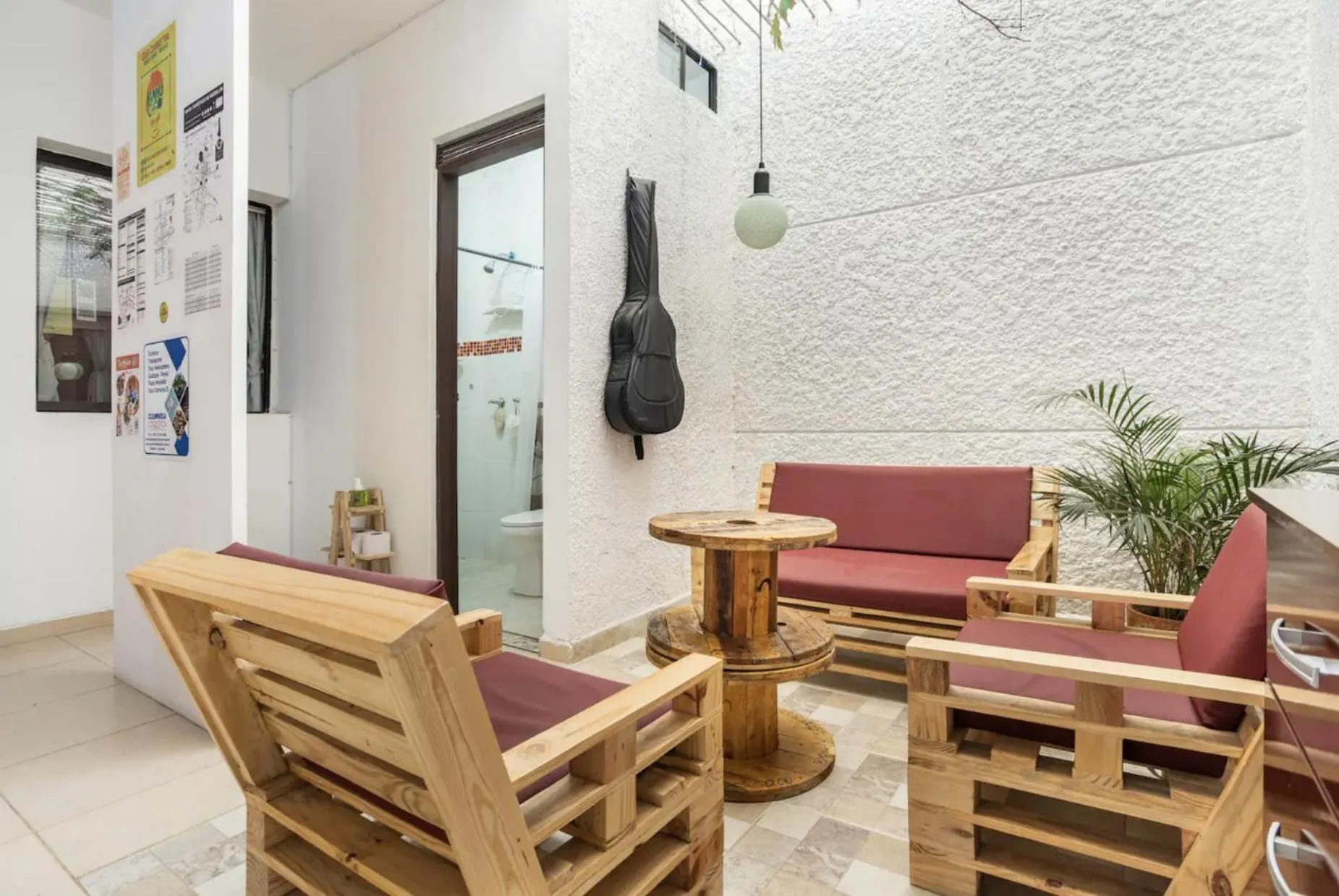 Patio in Casa Clandestina Guest House