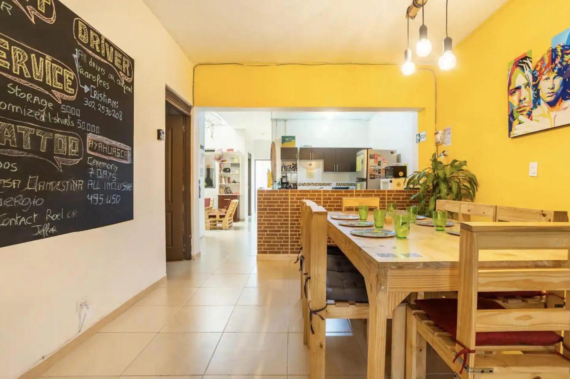 Seating area in Casa Clandestina Guest House