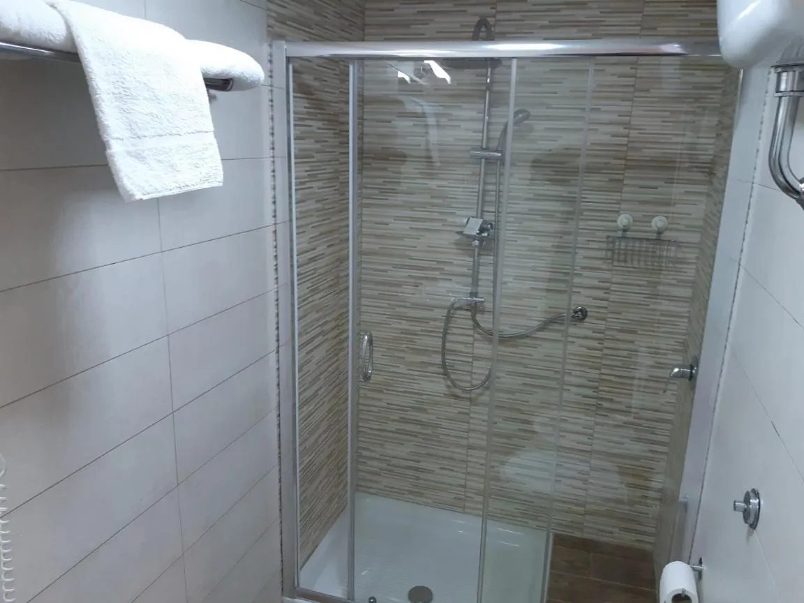 Shower in Relais Napoli Velata
