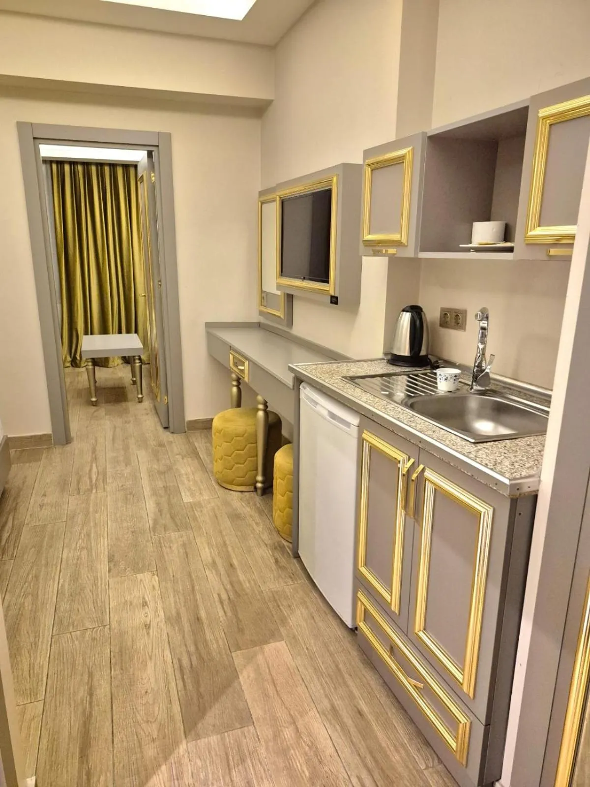 TV and multimedia in Taksim La Marino Hotel