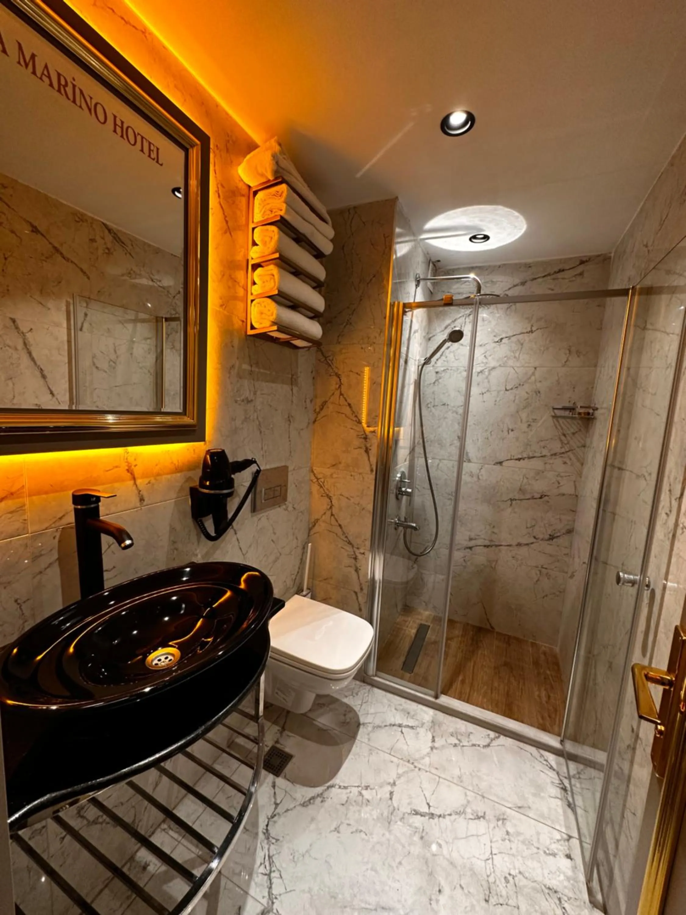 Shower in Taksim La Marino Hotel