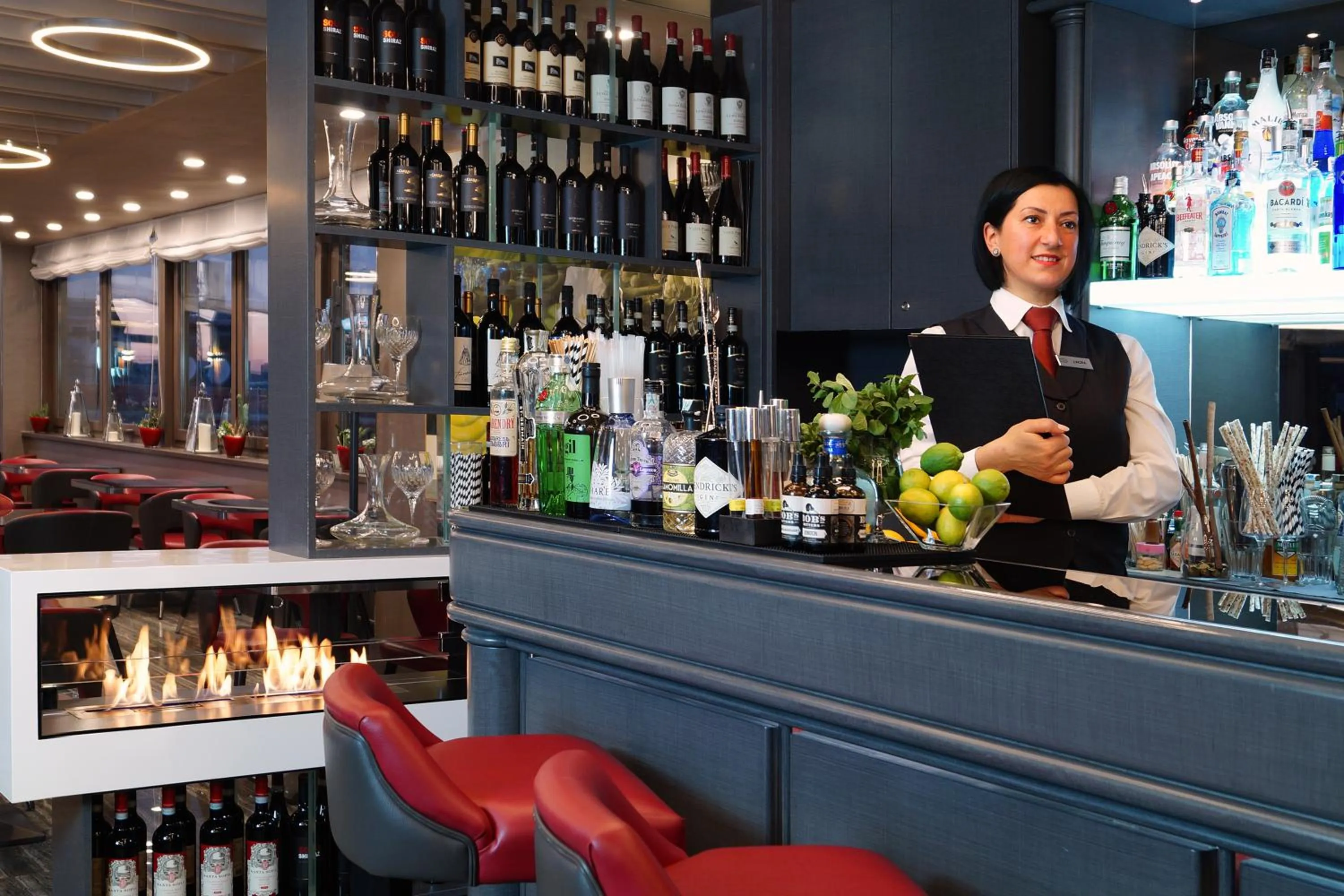 Restaurant/places to eat in Hotel Artemide