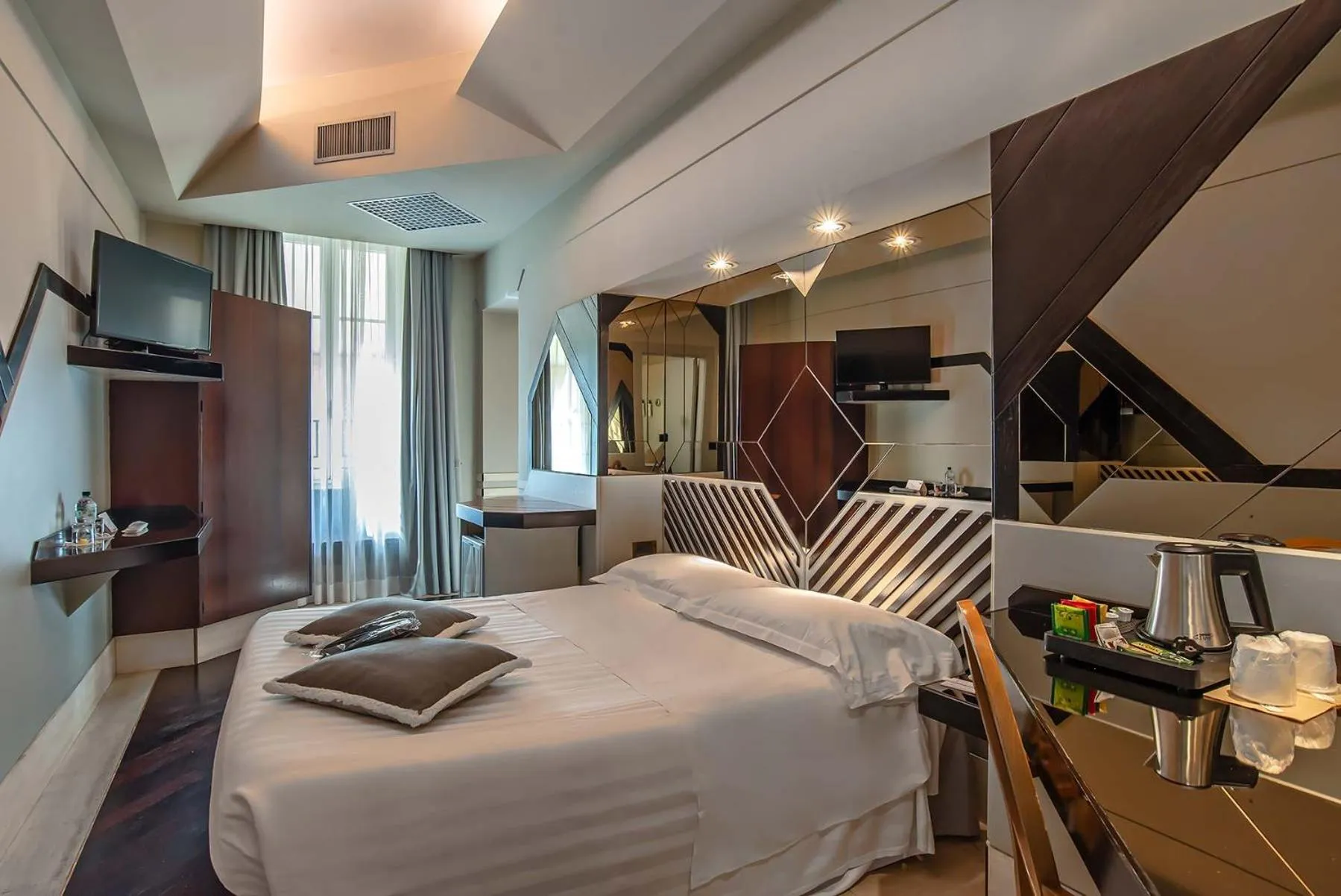 Photo of the whole room, Bed in Hotel Isa