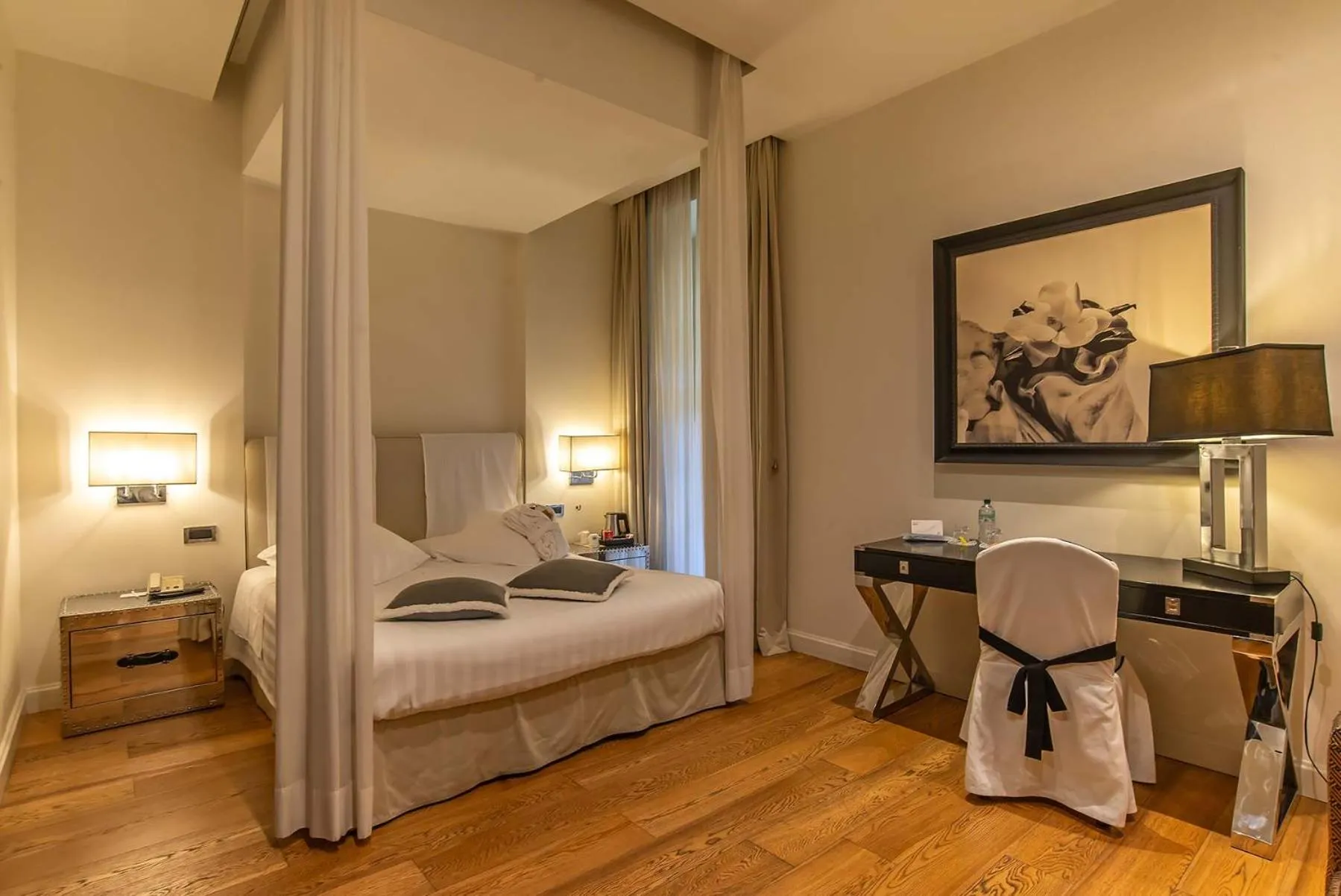 Photo of the whole room, Bed in Hotel Isa